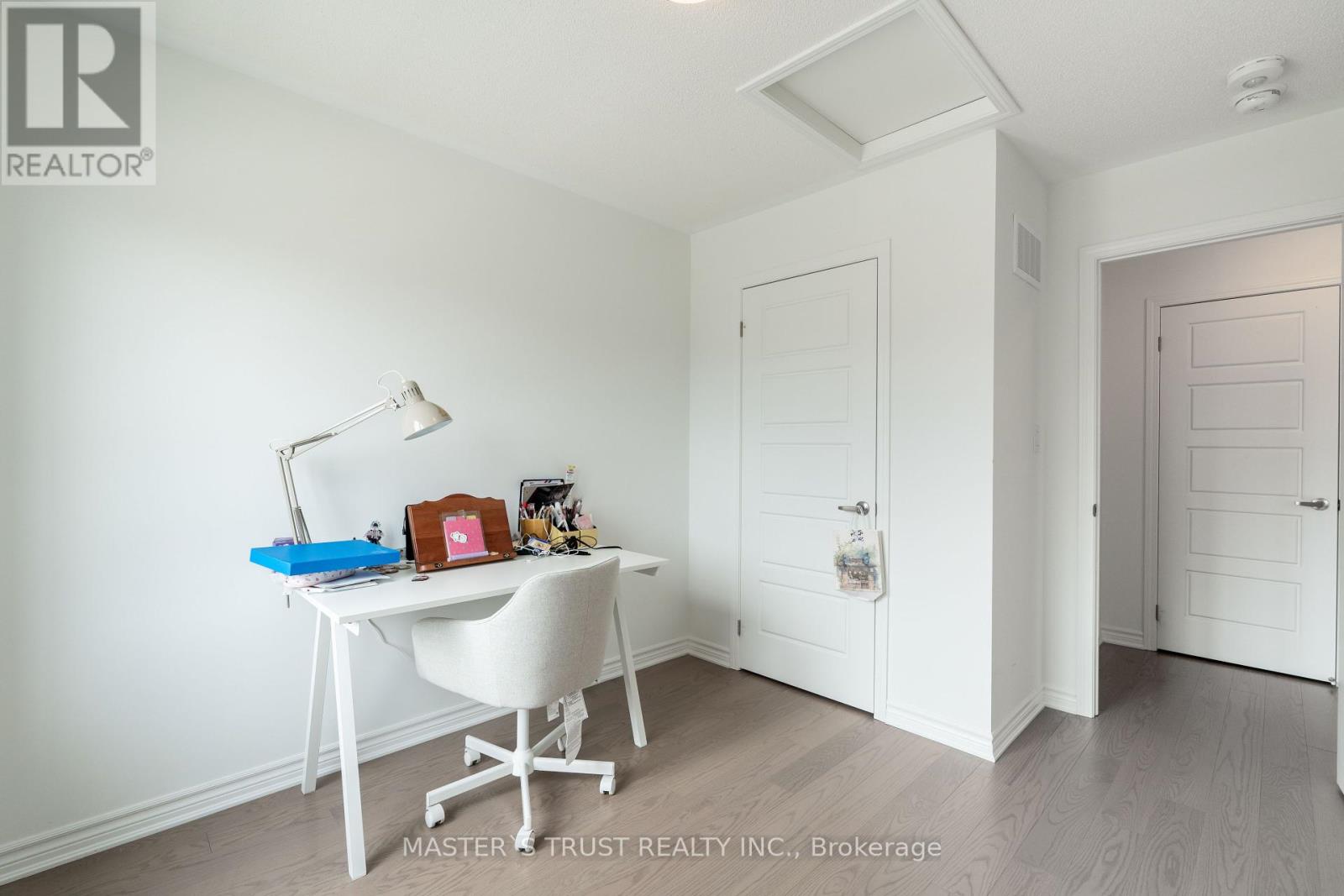1369 William Halton Parkway, Oakville, Ontario  L6M 5N9 - Photo 33 - W12156224