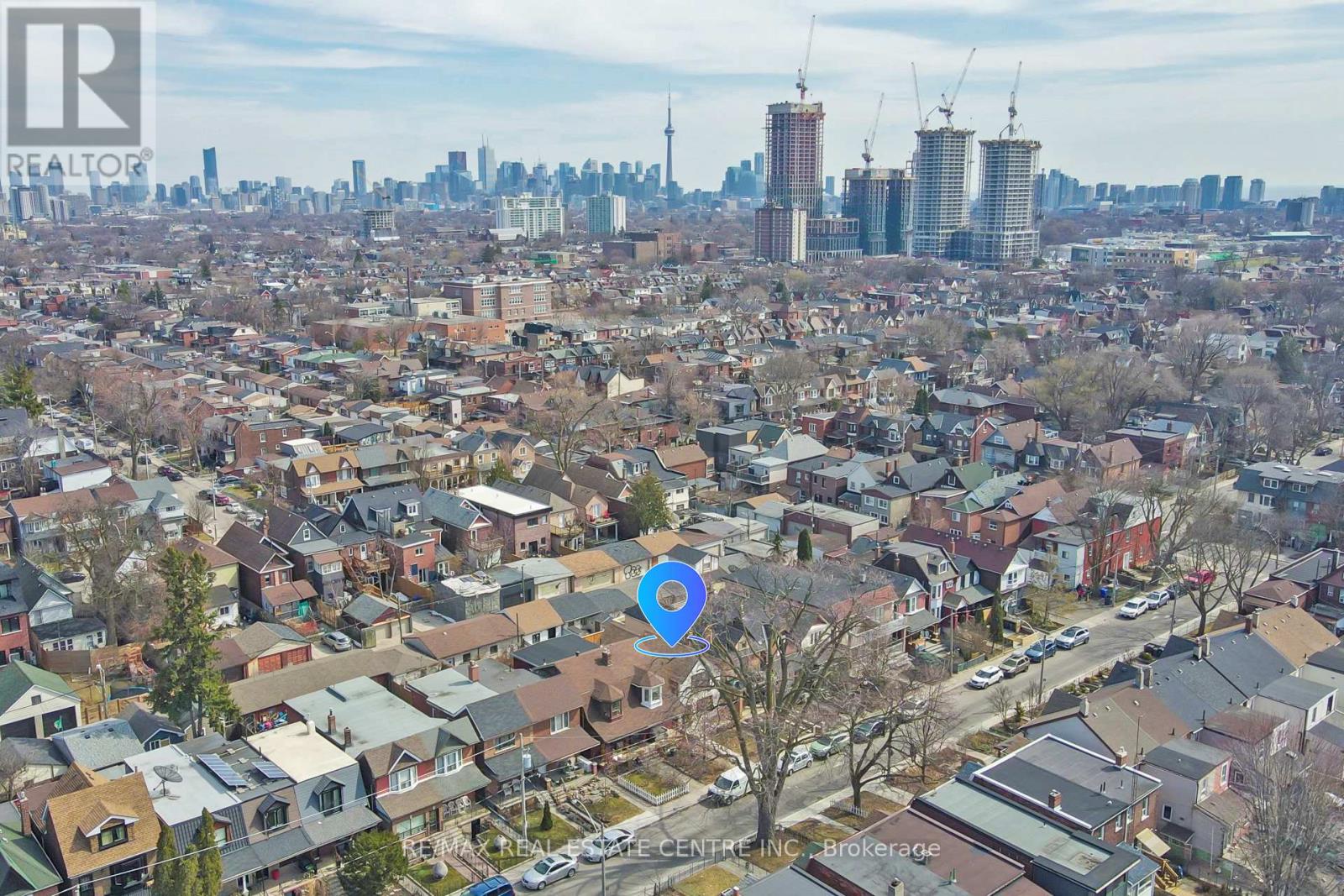 589 St Clarens Avenue, Toronto, Ontario  M6H 3W8 - Photo 2 - W12156230