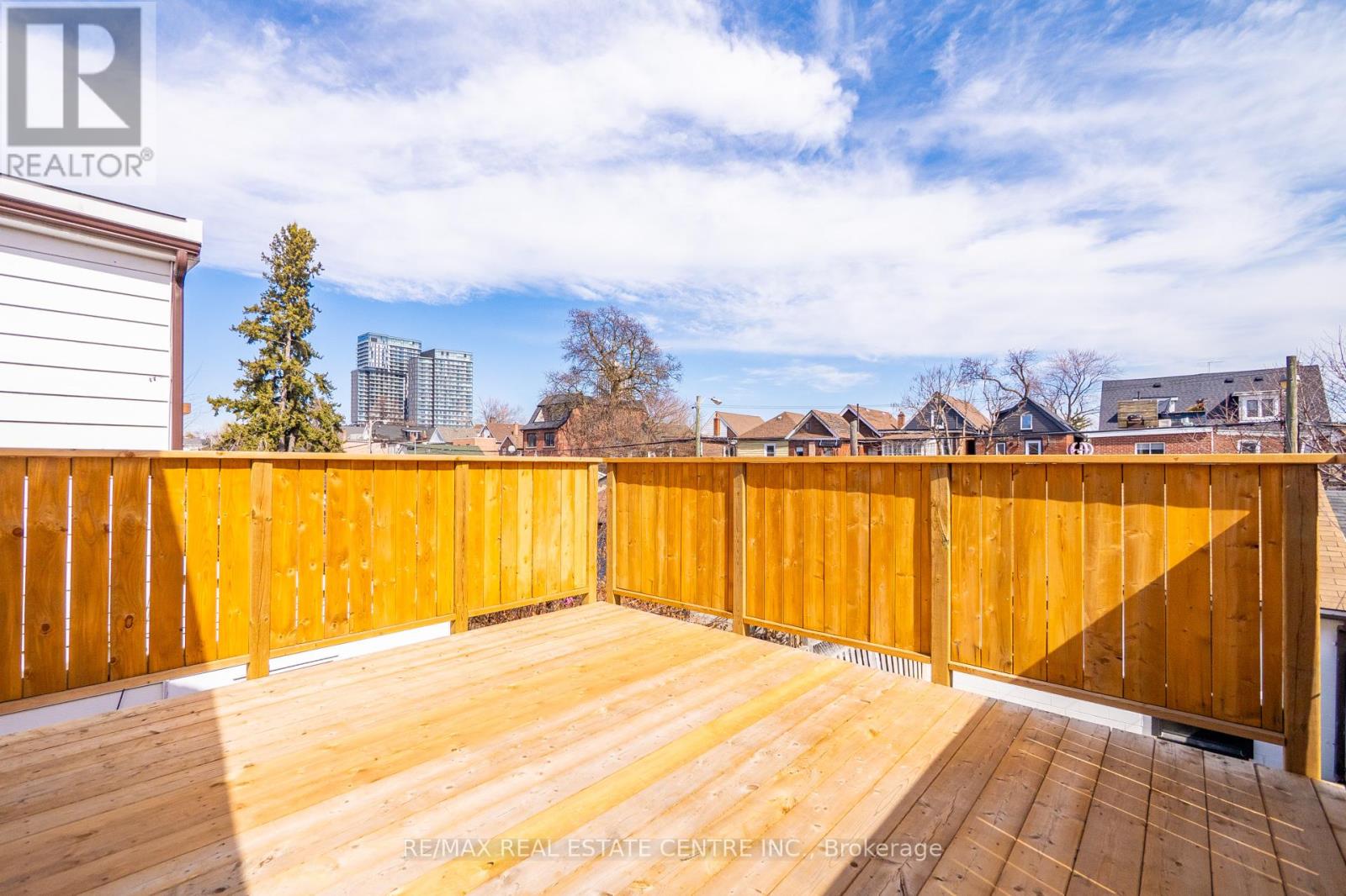 589 St Clarens Avenue, Toronto, Ontario  M6H 3W8 - Photo 37 - W12156230
