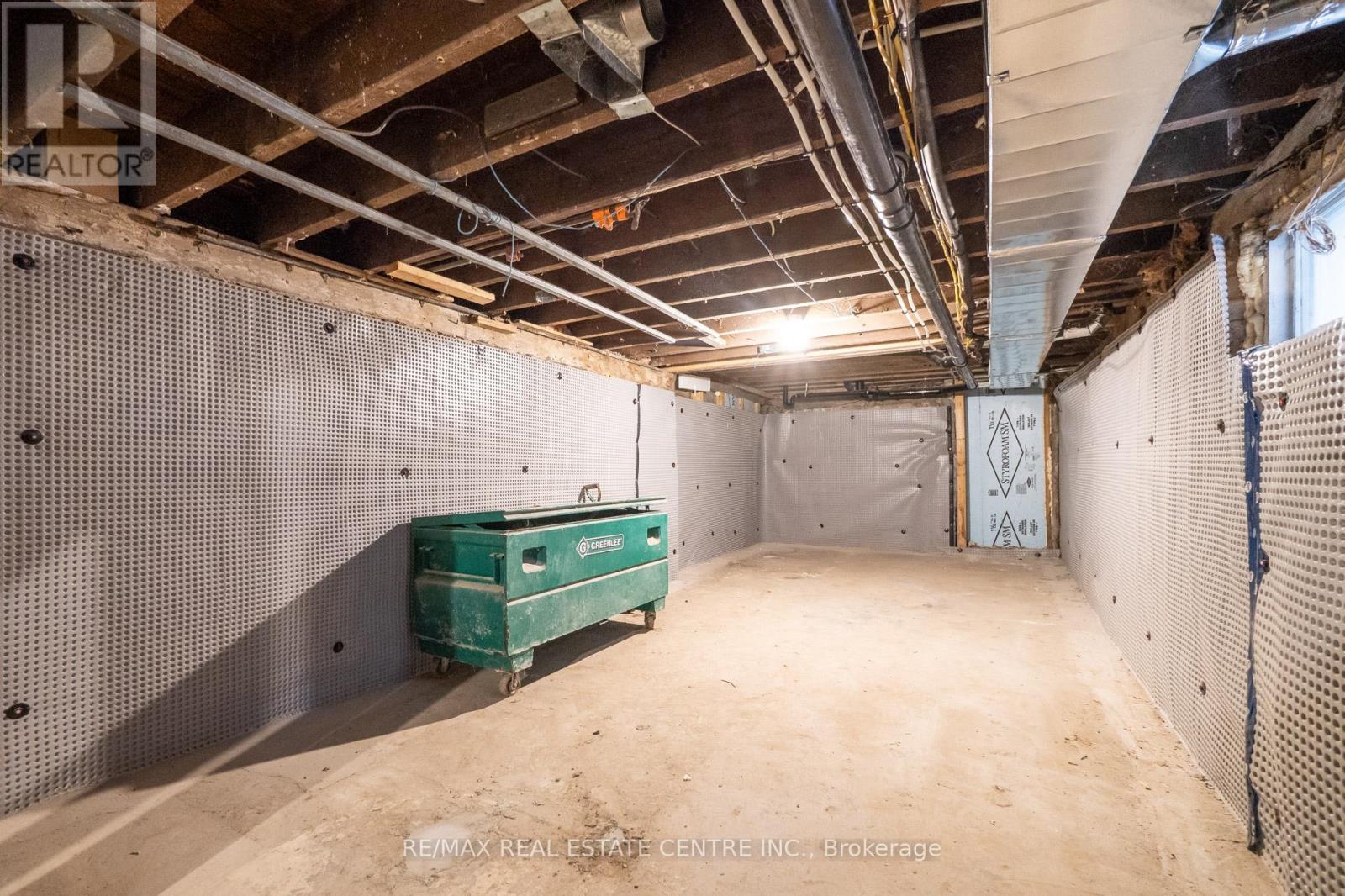 589 St Clarens Avenue, Toronto, Ontario  M6H 3W8 - Photo 42 - W12156230