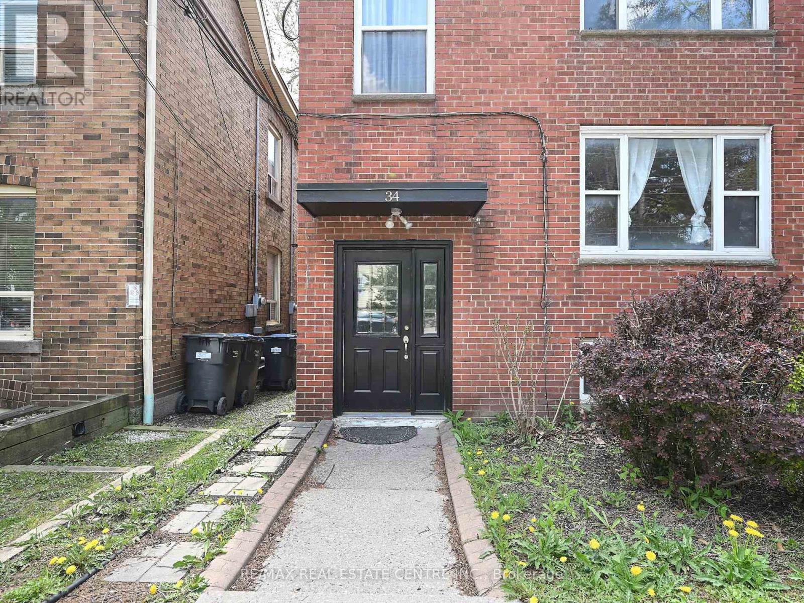 Property at 34 MISSISSAUGA ROAD N image 3