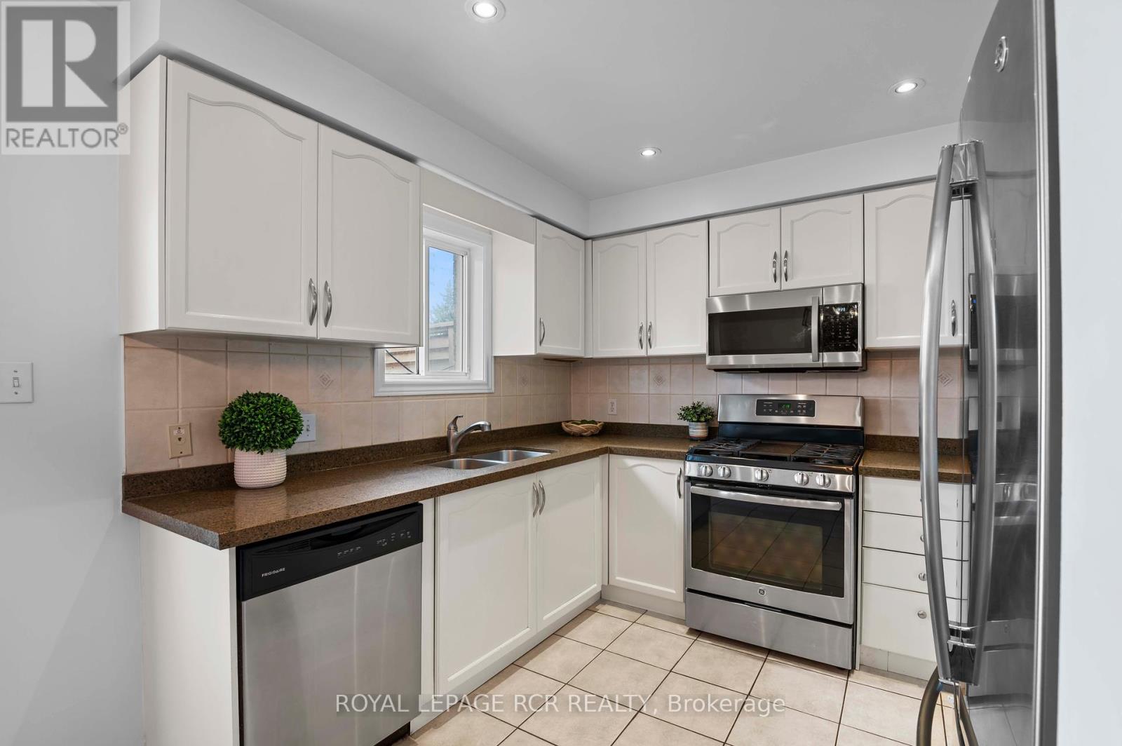 103 Grapevine Road, Caledon, Ontario  L7E 2M6 - Photo 16 - W12156241