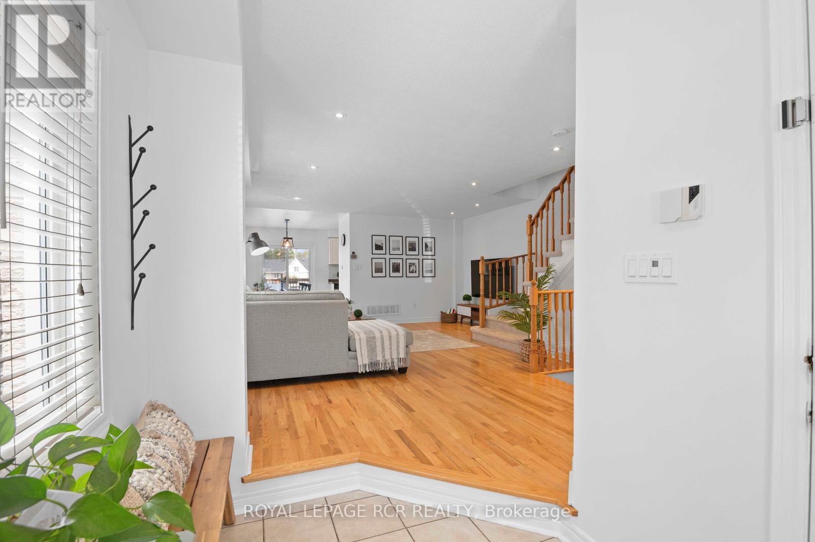 103 Grapevine Road, Caledon, Ontario  L7E 2M6 - Photo 5 - W12156241
