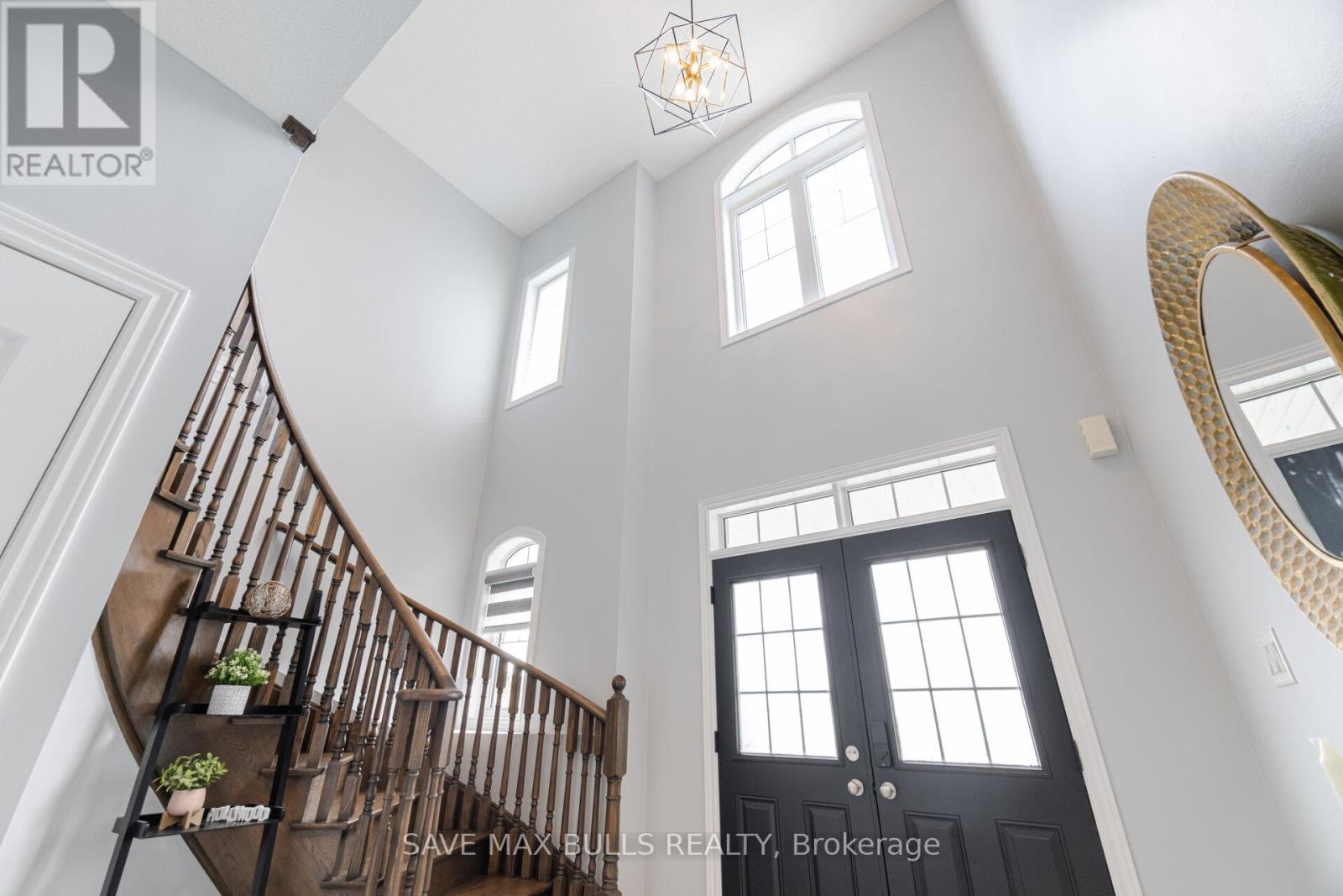 84 Haverstock Crescent, Brampton, Ontario  L7A 0G1 - Photo 5 - W12156243