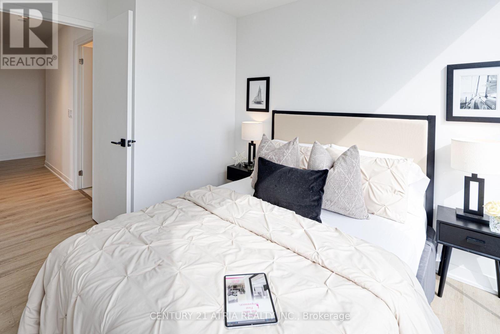 2515 - 319 Jarvis Street, Toronto, Ontario  M5B 0C8 - Photo 6 - C12146667