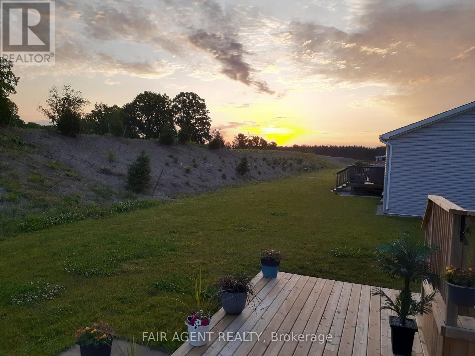 7 Forest Trail, Haldimand, Ontario  N0A 1L0 - Photo 37 - X12022770