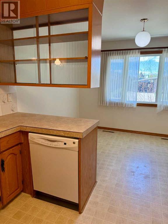 1319 28 Street S, Lethbridge, Alberta  T1K 2V1 - Photo 8 - A2220495