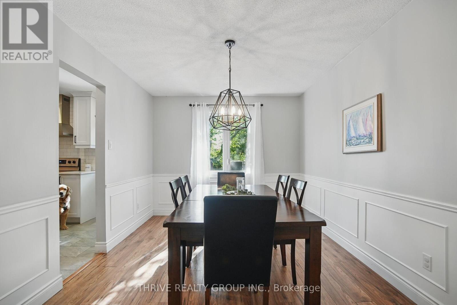 Photo 9 of 40 for 23 Fairlane Crescent