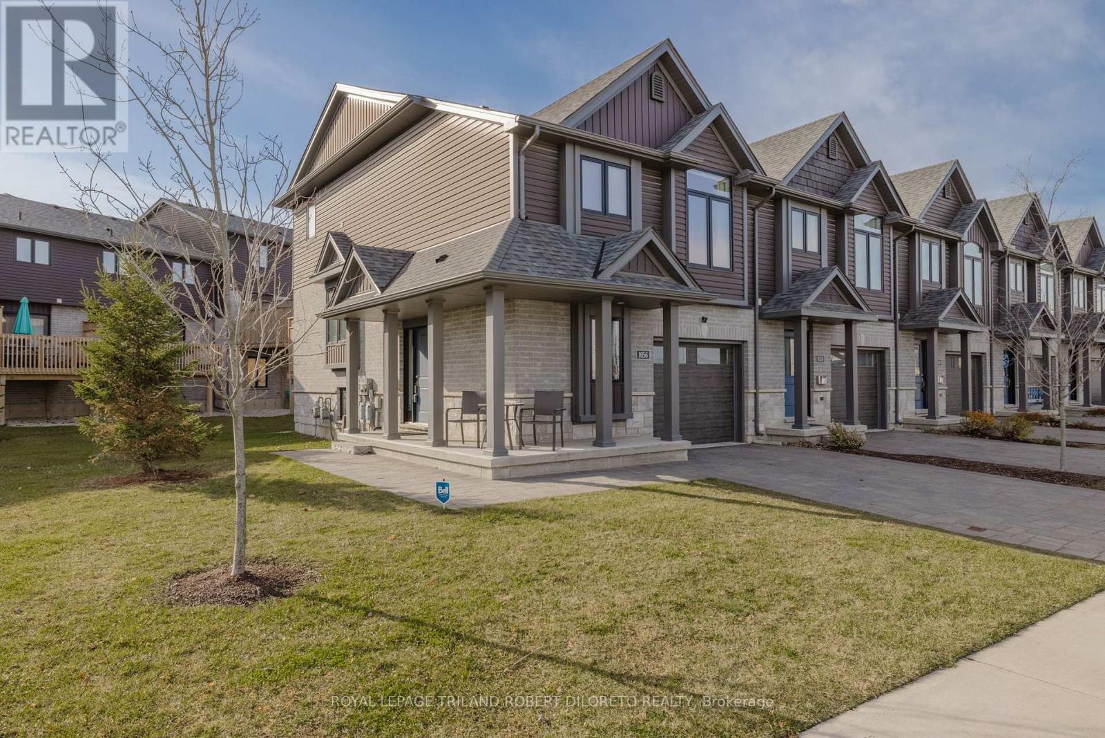 1056 Meadowlark Ridge