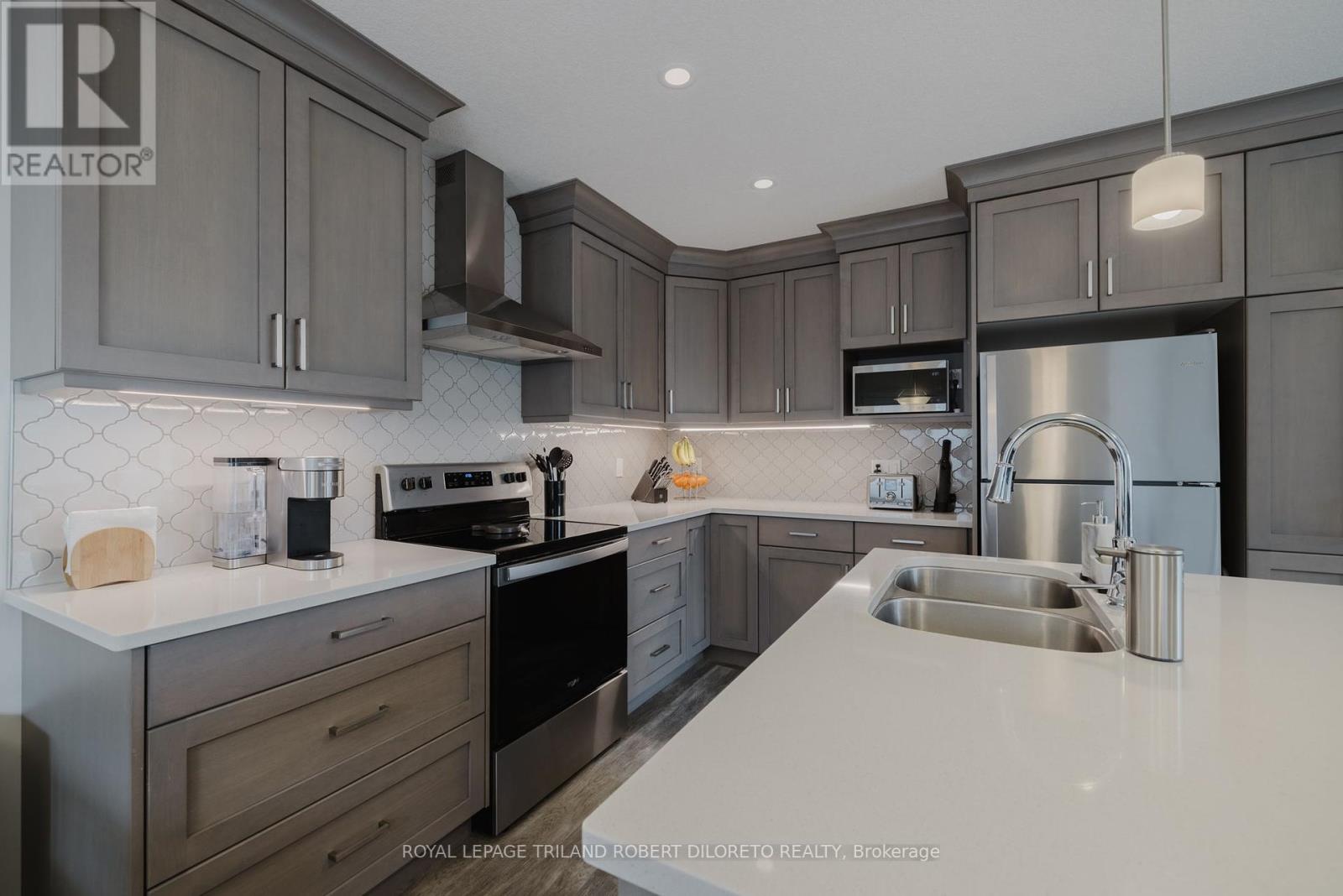 Photo 11 of 30 for 1056 Meadowlark Ridge