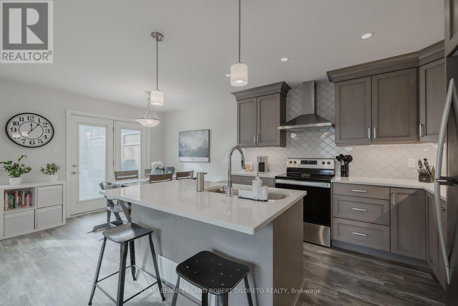 Photo 13 of 30 for 1056 Meadowlark Ridge