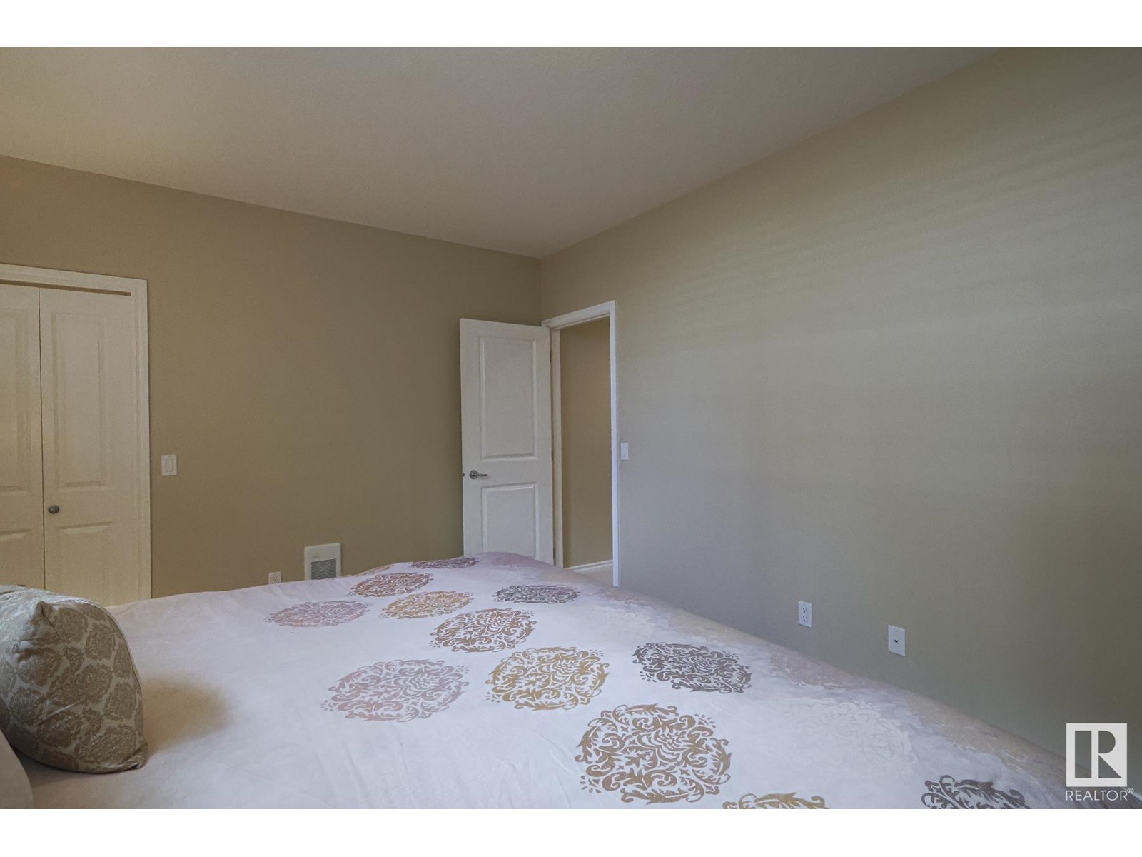 12 Country Club Pl, Beaumont, Alberta  T4X 1P8 - Photo 63 - E4437141