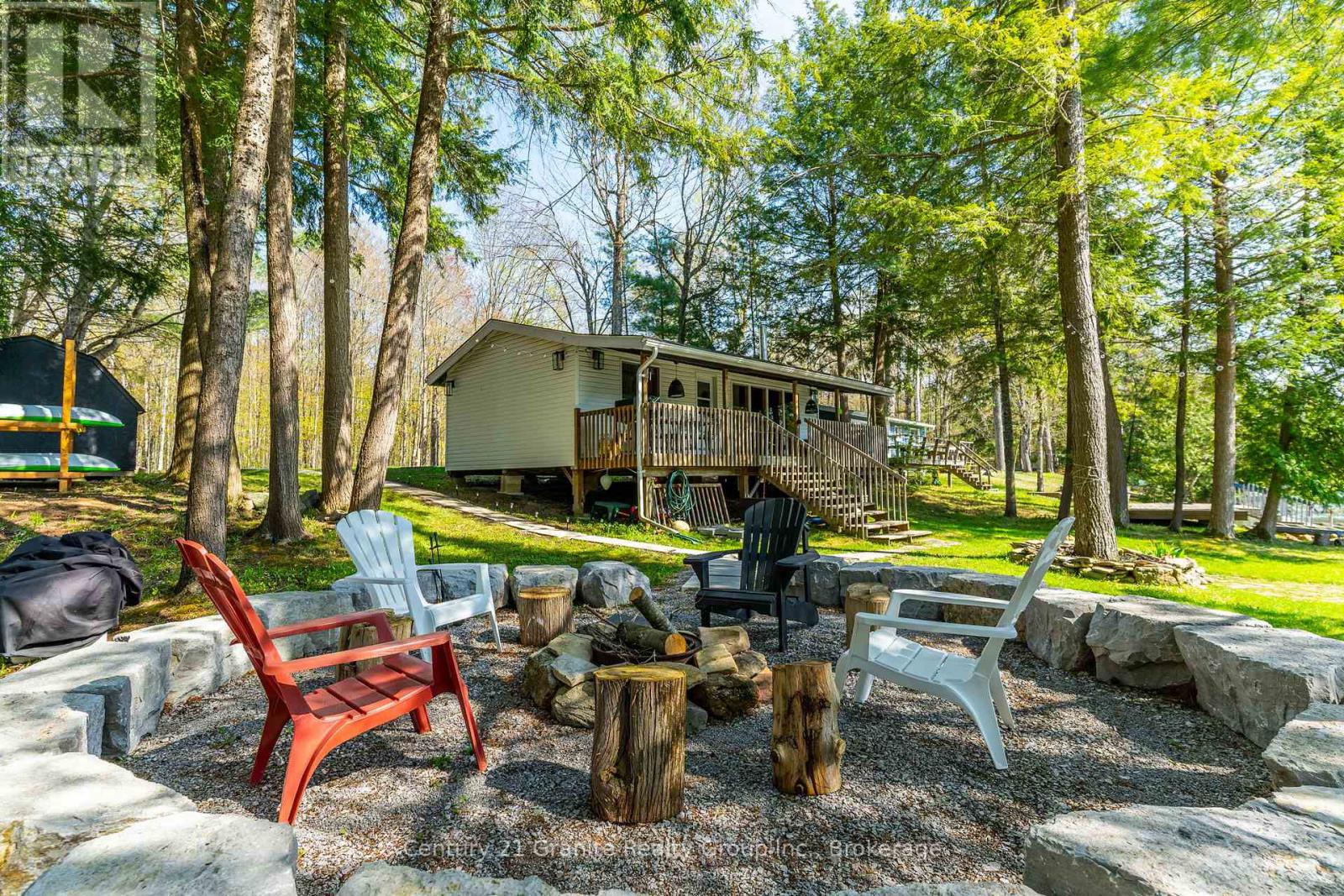 1954 South Beaver Lake Lane, Minden Hills (Lutterworth), Ontario  K0M 2K0 - Photo 36 - X12156142