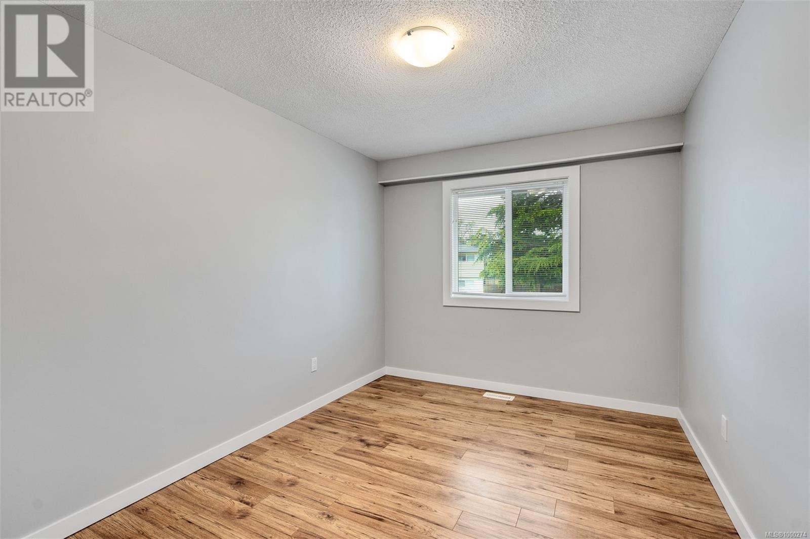 1475 Hamilton Rd, Victoria, British Columbia  V8R 2Y2 - Photo 27 - 1000274