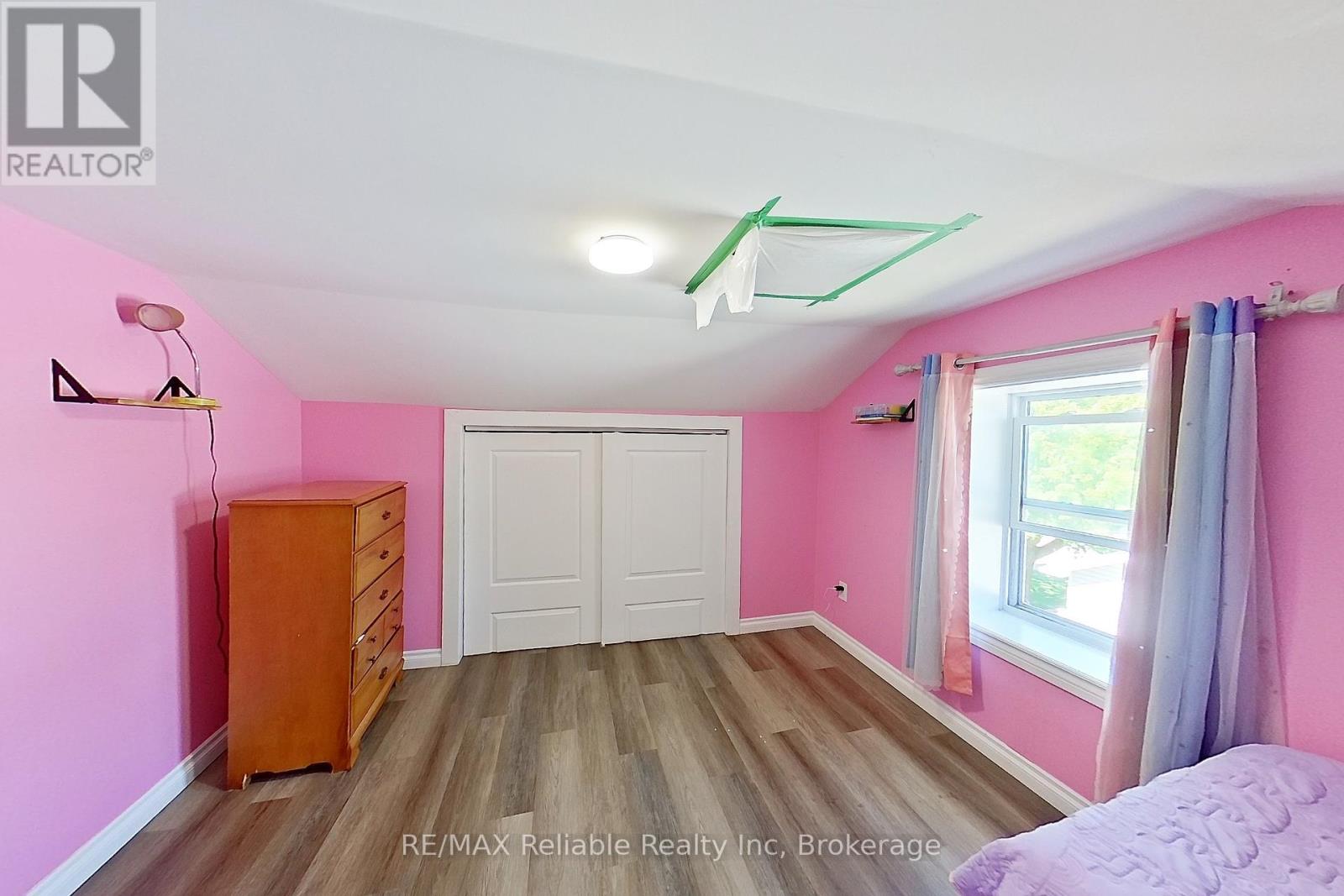 15 Mary Street, Bluewater (Zurich), Ontario  N0M 2T0 - Photo 42 - X12156281