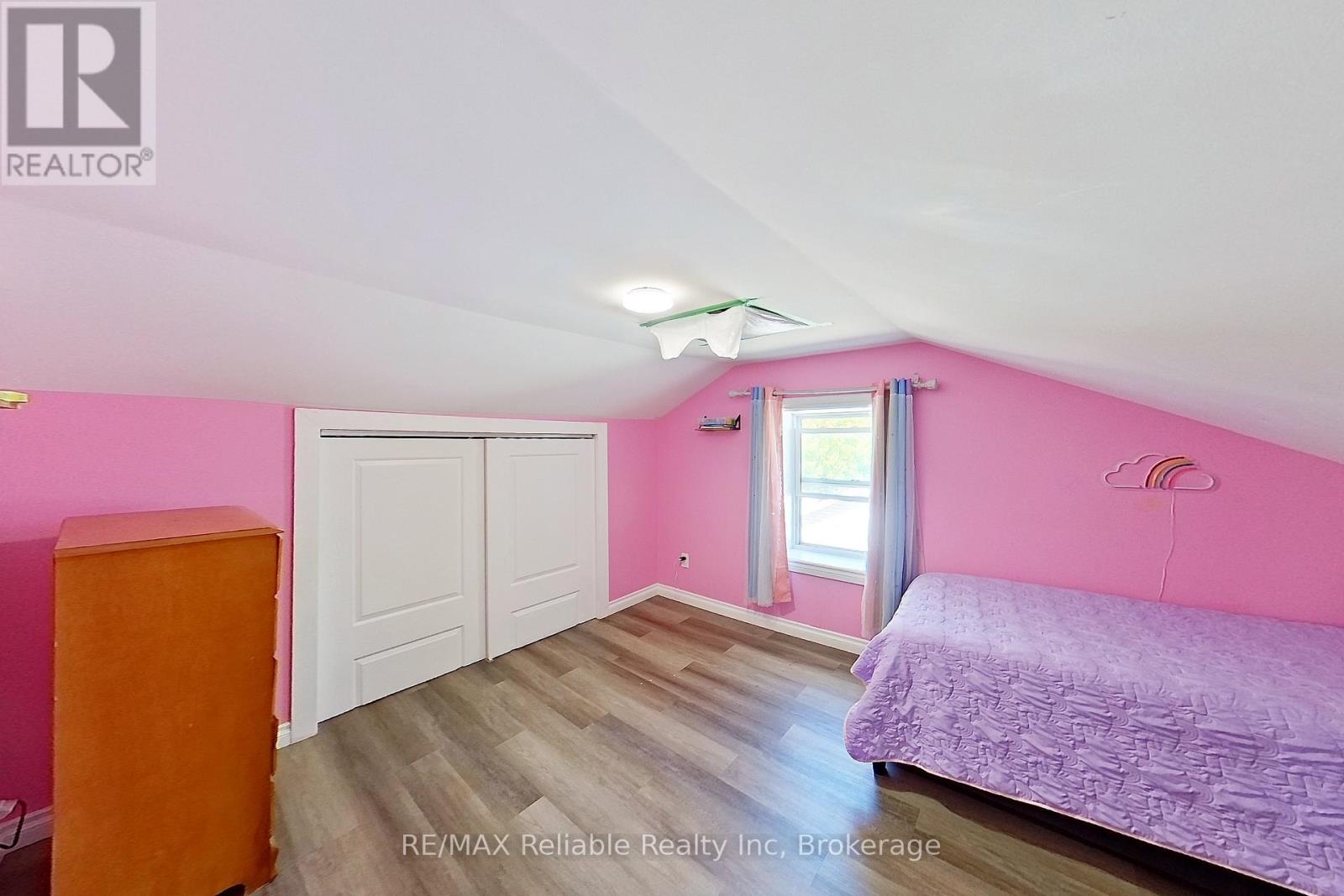15 Mary Street, Bluewater (Zurich), Ontario  N0M 2T0 - Photo 43 - X12156281