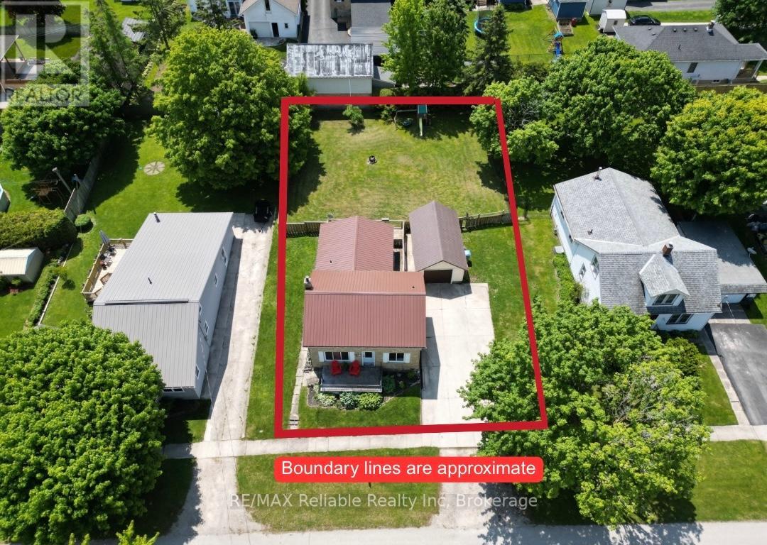 15 Mary Street, Bluewater (Zurich), Ontario  N0M 2T0 - Photo 46 - X12156281