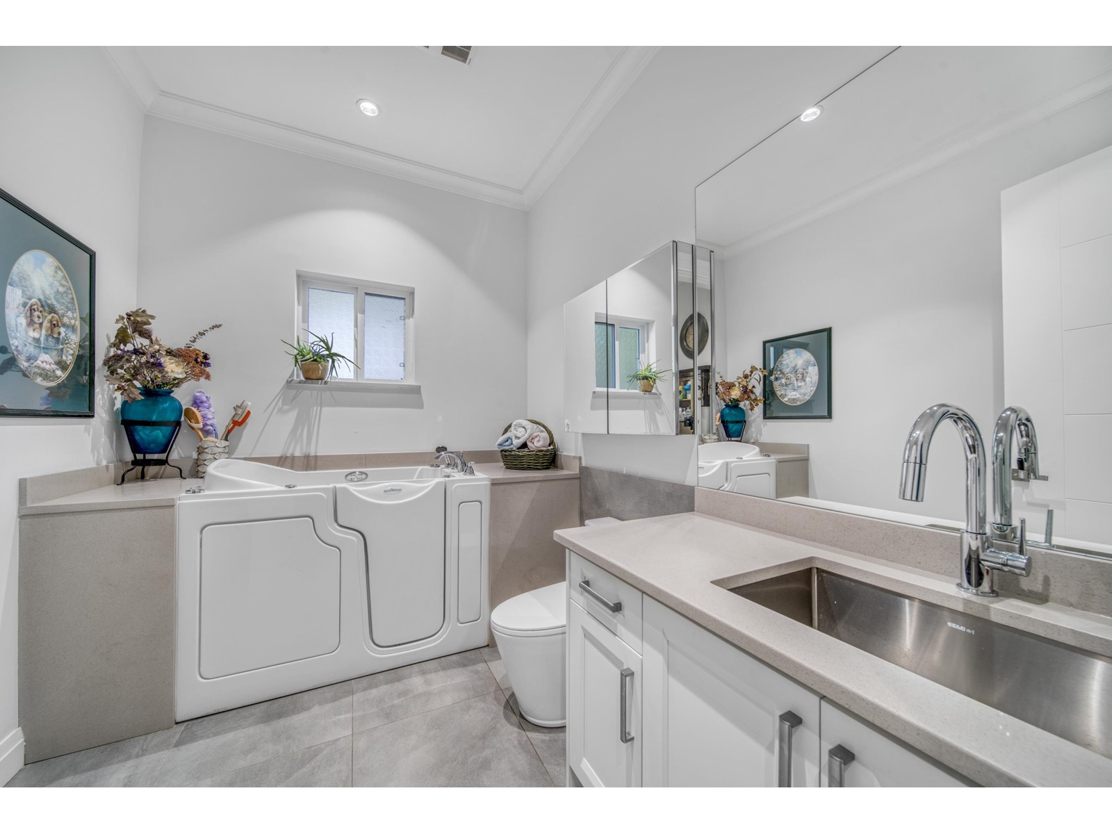 13766 56a Avenue, Surrey, British Columbia  V3X 2X5 - Photo 15 - R3003953