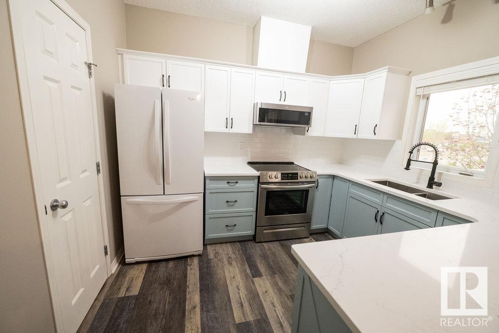 Property at #46 5102 30 AV image 2