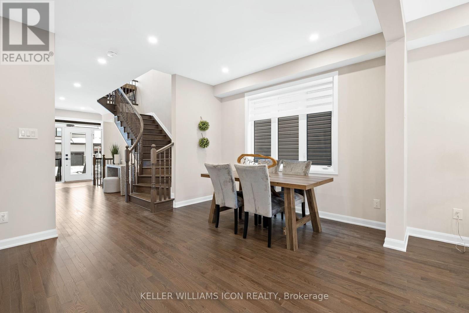 614 Winterset Road, Ottawa, Ontario  K2T 0R2 - Photo 6 - X12156276