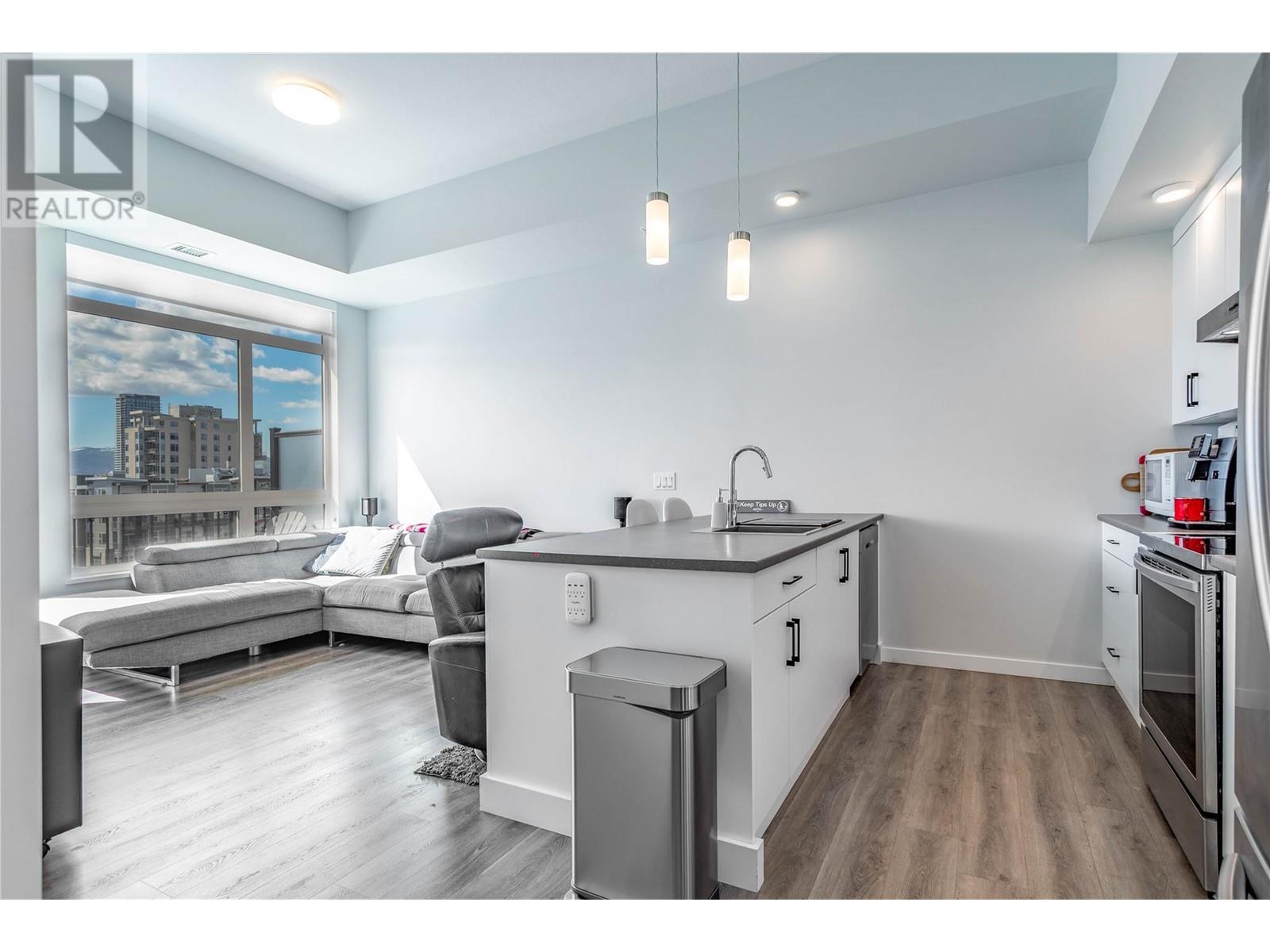 1215 St Paul Street Unit# 606, Kelowna, BC V1Y2C7