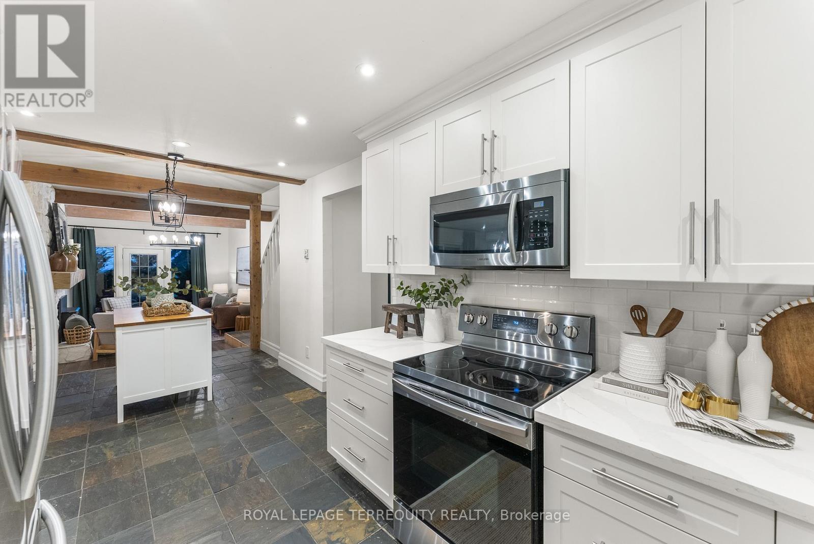 2352 Concession Rd 8, Clarington, Ontario  L1C 5X3 - Photo 9 - E12156266