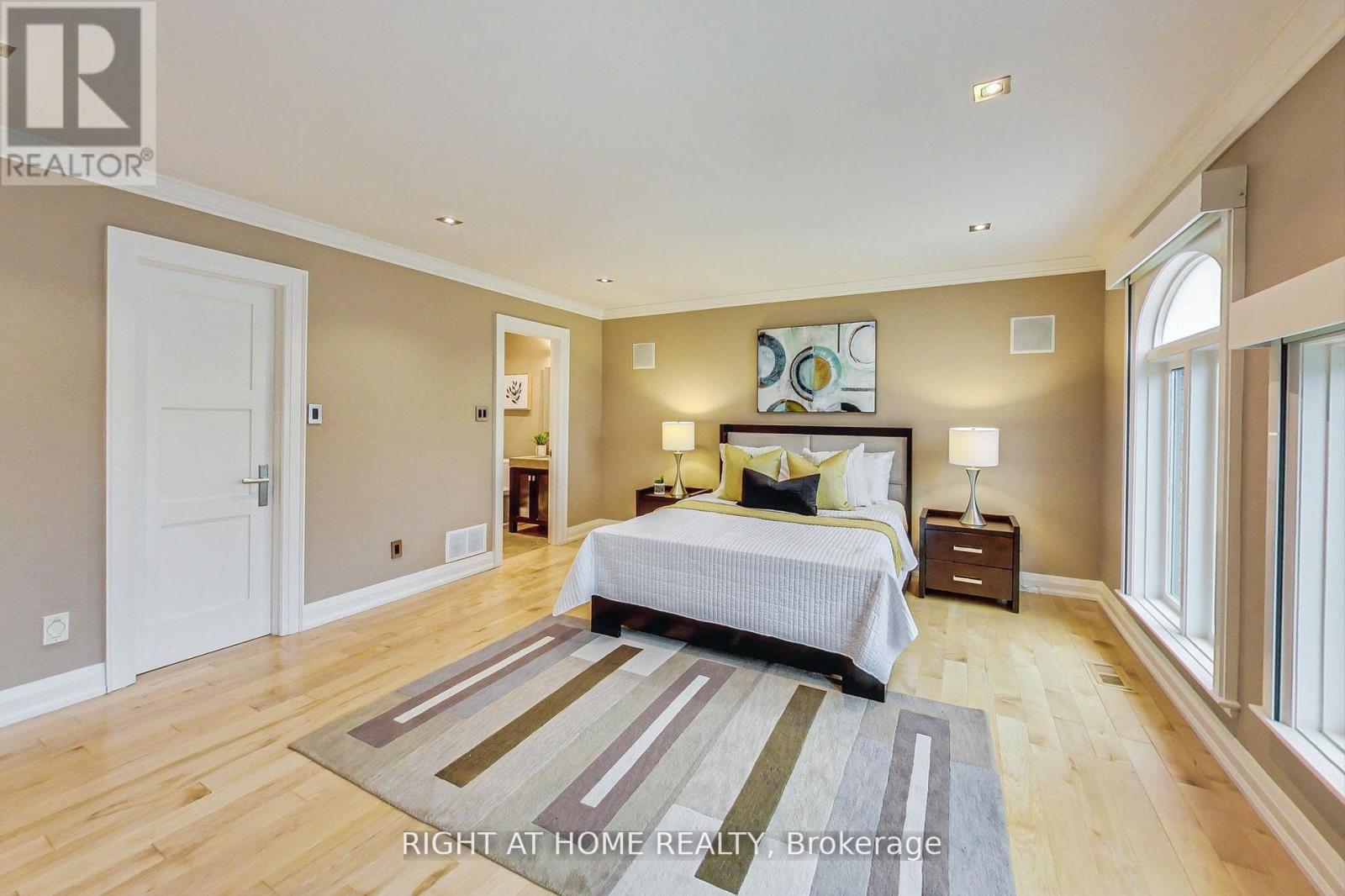 19 Cantex Court, Richmond Hill, Ontario  L4S 1B1 - Photo 11 - N12156301