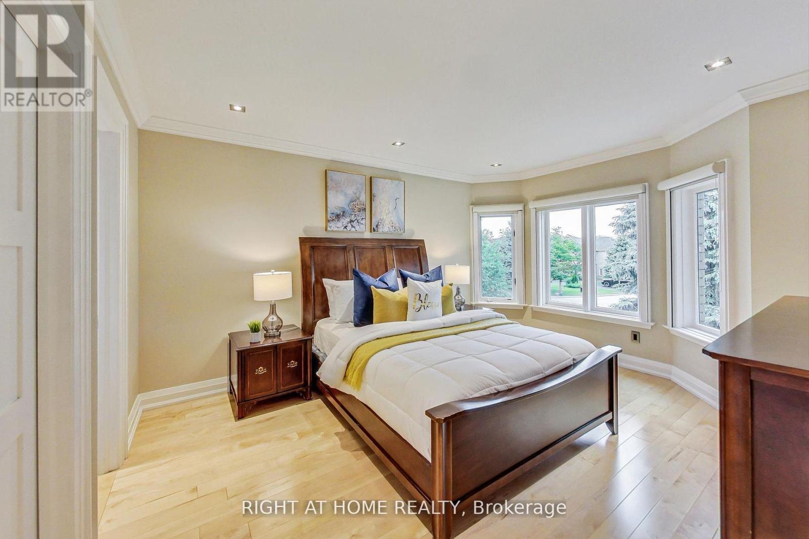 19 Cantex Court, Richmond Hill, Ontario  L4S 1B1 - Photo 18 - N12156301