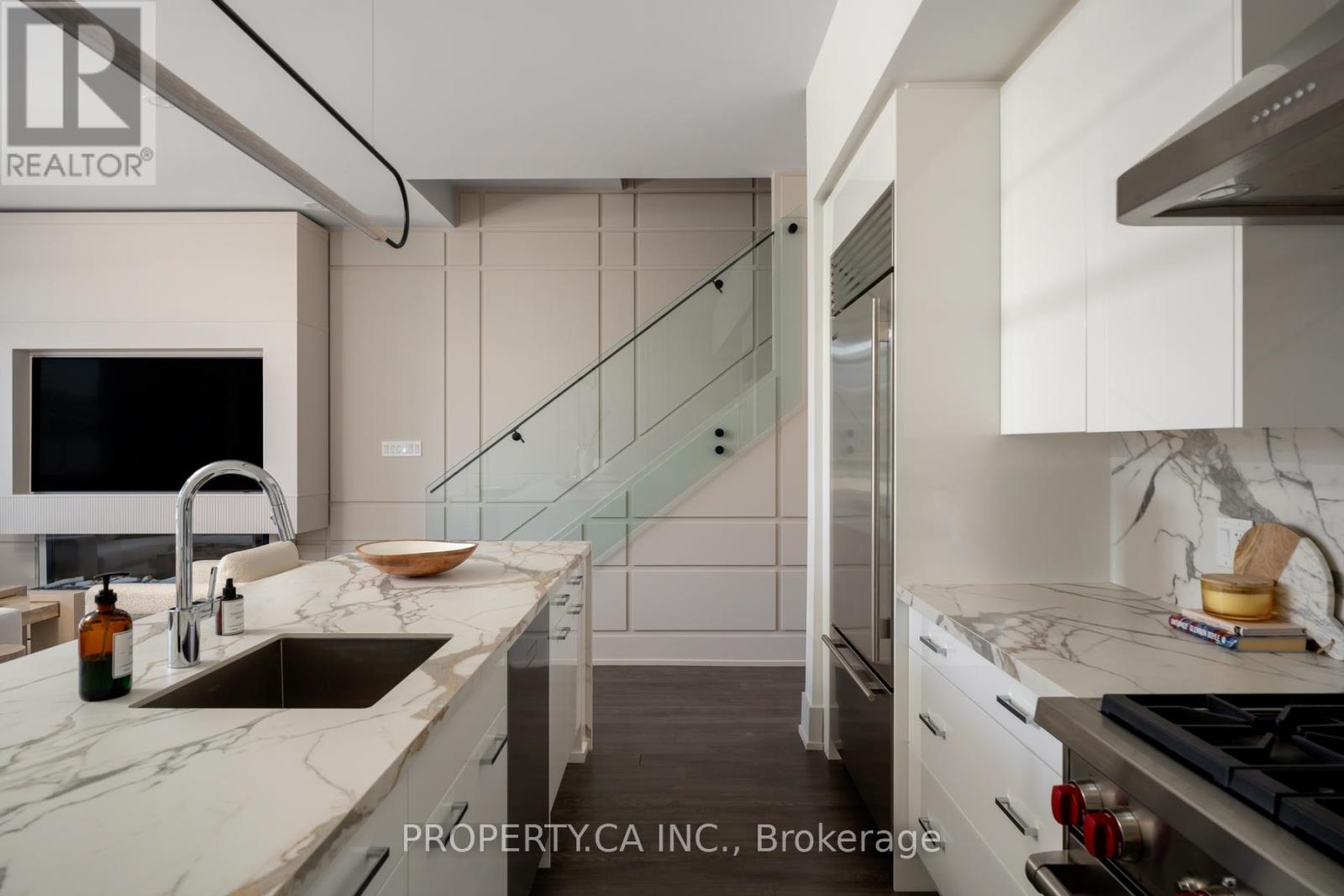 3651 Ferretti Court, Innisfil, Ontario  L9S 0N6 - Photo 11 - N12156302