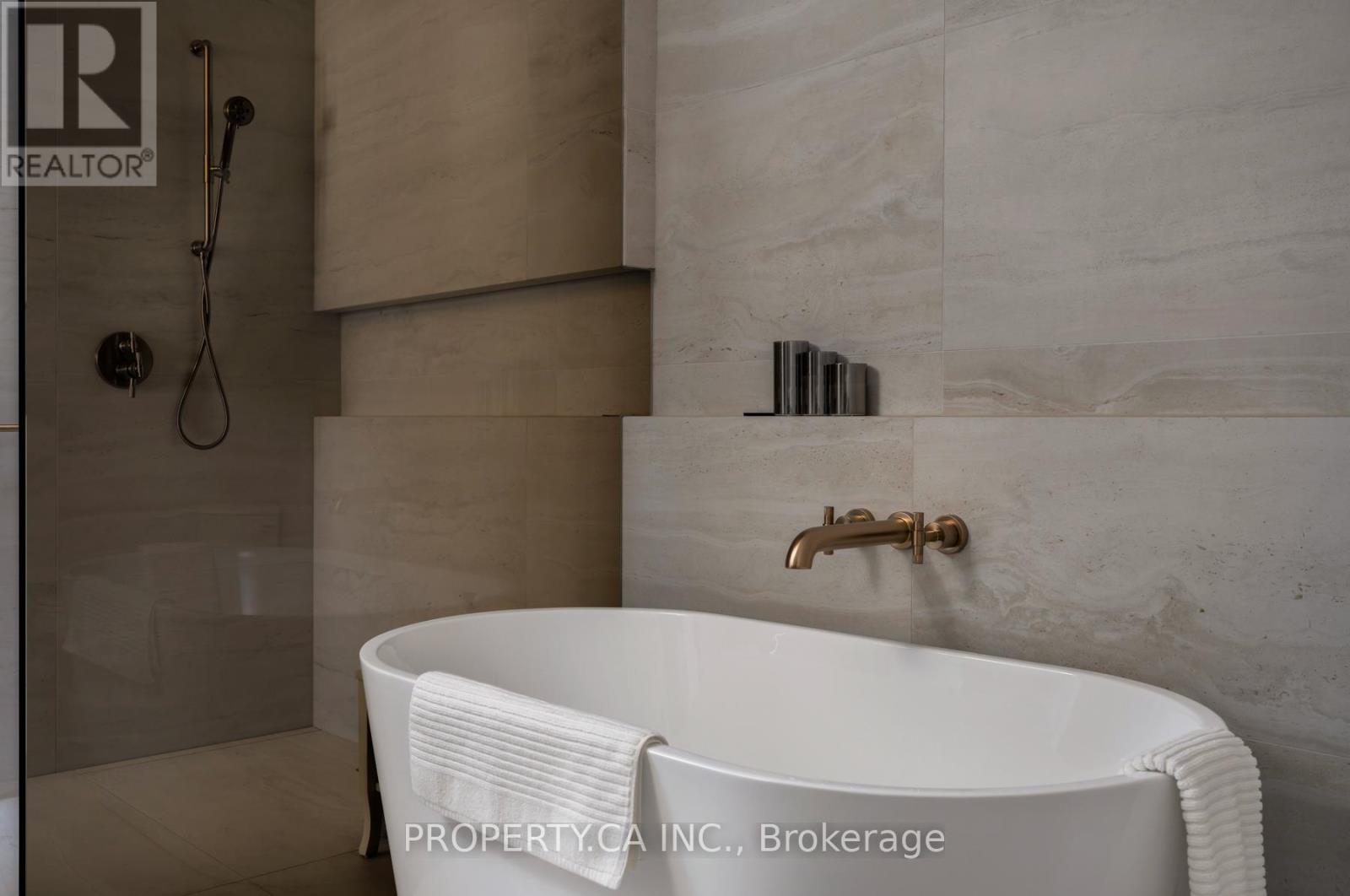 3651 Ferretti Court, Innisfil, Ontario  L9S 0N6 - Photo 28 - N12156302