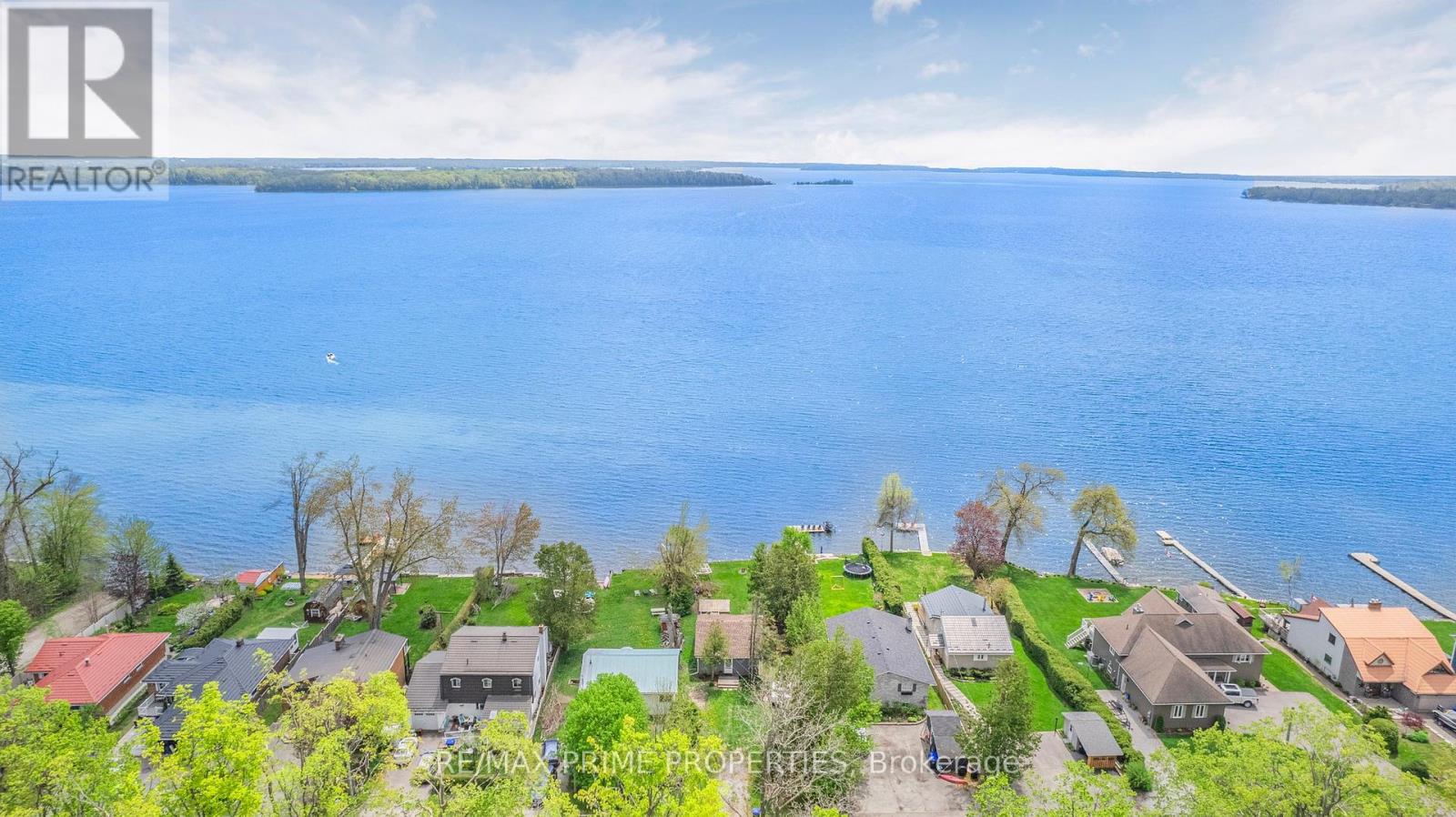1947 Woods Bay Road, Severn, Ontario  L3V 6H3 - Photo 1 - S12156250