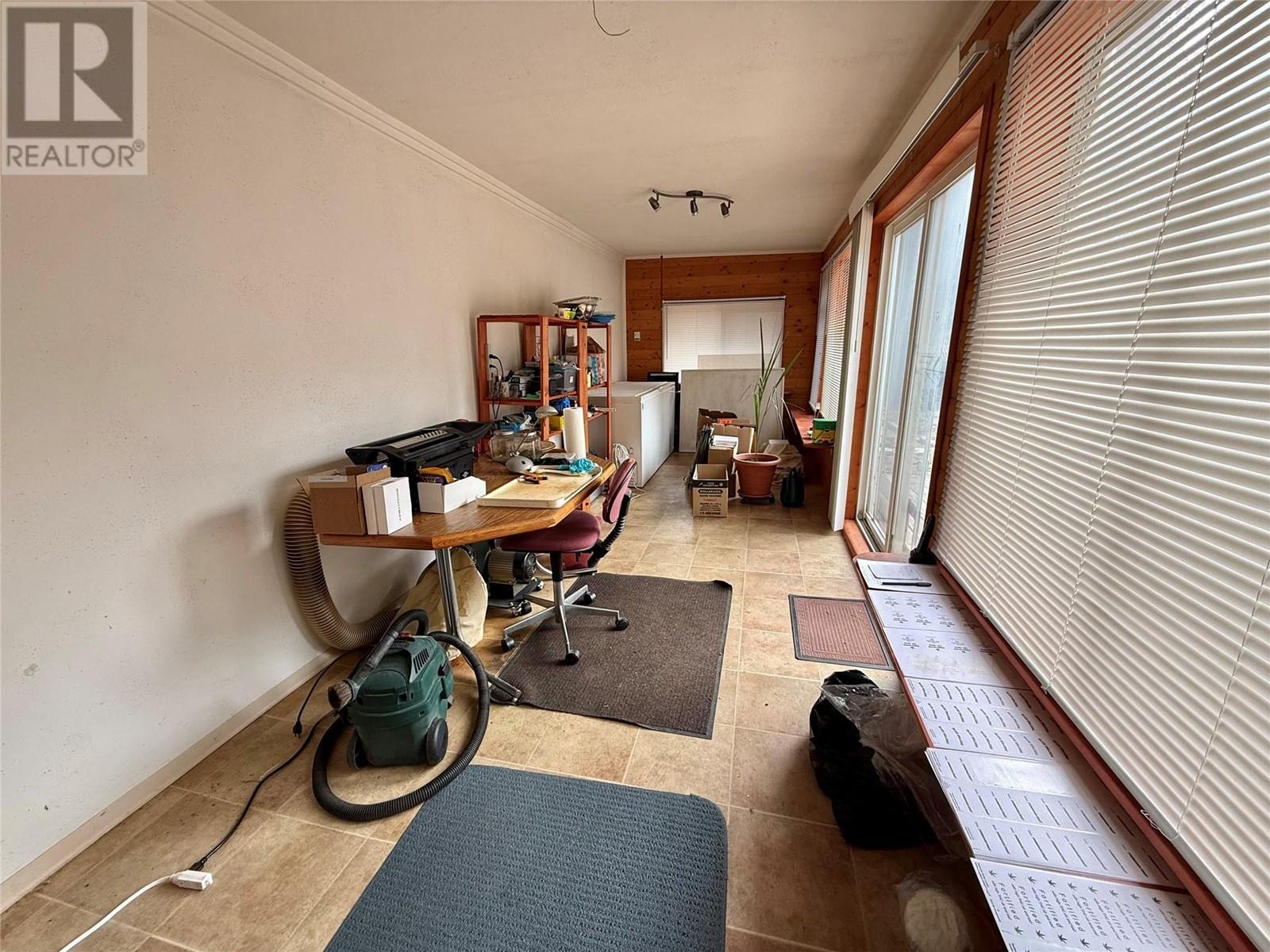 2698 Beaverbrook Road, Fruitvale, British Columbia  V0G 1L1 - Photo 21 - 10342650