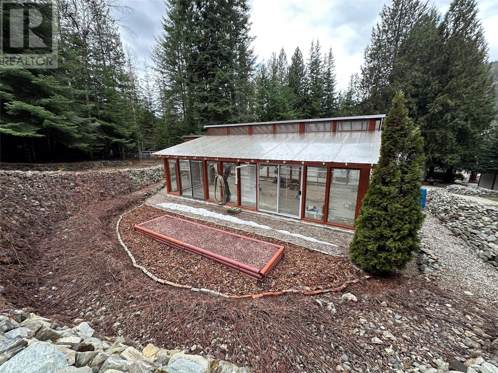 2698 Beaverbrook Road, Fruitvale, British Columbia  V0G 1L1 - Photo 57 - 10342650