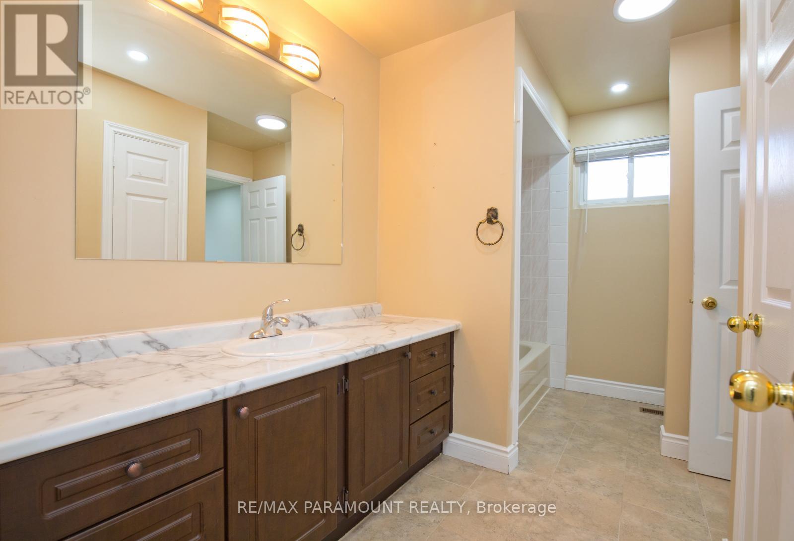 Upper - 19 Horne Drive, Brampton, Ontario  L6V 2V1 - Photo 26 - W12156253