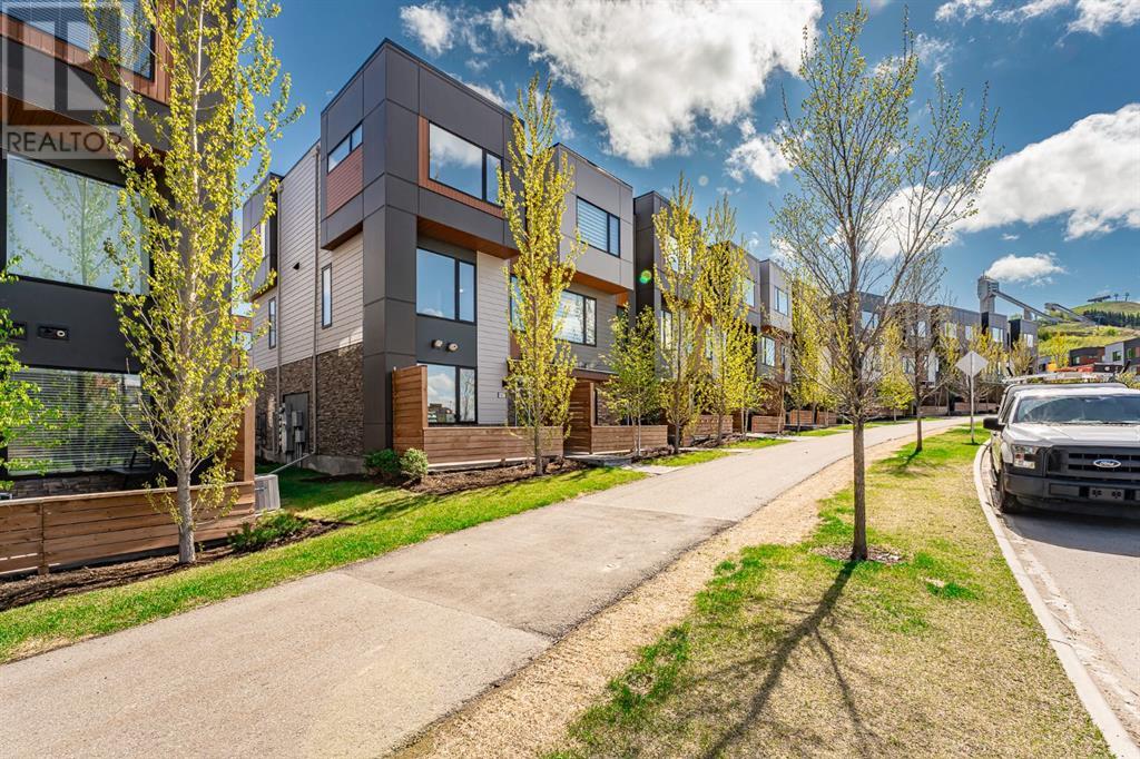 1827 Na'a Drive Sw, Calgary, Alberta  T3H 6C4 - Photo 3 - A2221691