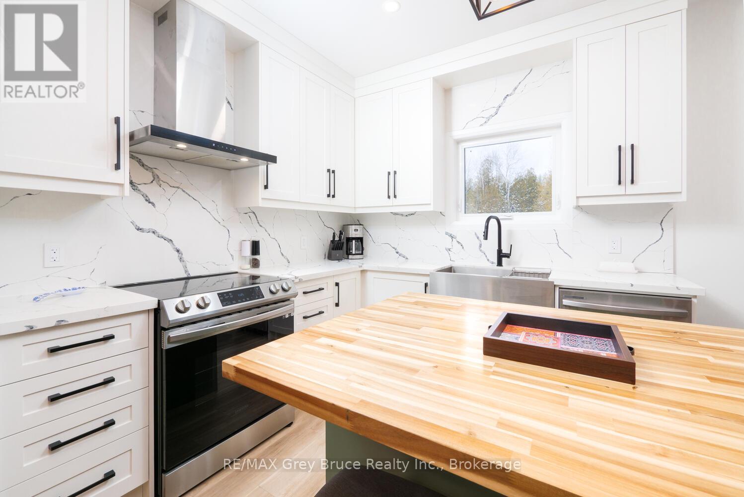 10 Miller Lake Road, Northern Bruce Peninsula, Ontario  N0H 1Z0 - Photo 15 - X11932749