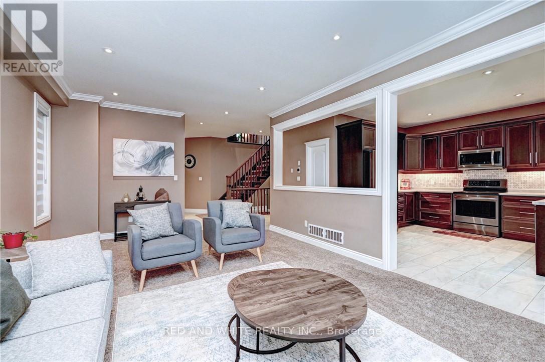 220 Ladyslipper Drive, Waterloo, Ontario  N2V 0E2 - Photo 14 - X12156274
