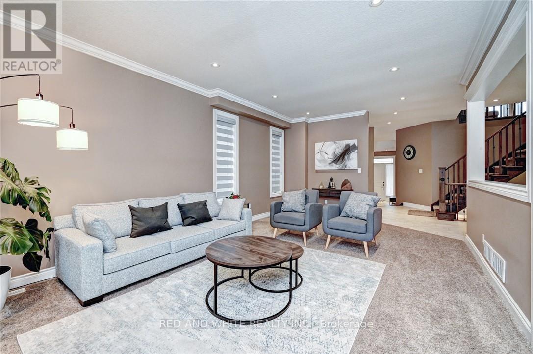 220 Ladyslipper Drive, Waterloo, Ontario  N2V 0E2 - Photo 16 - X12156274