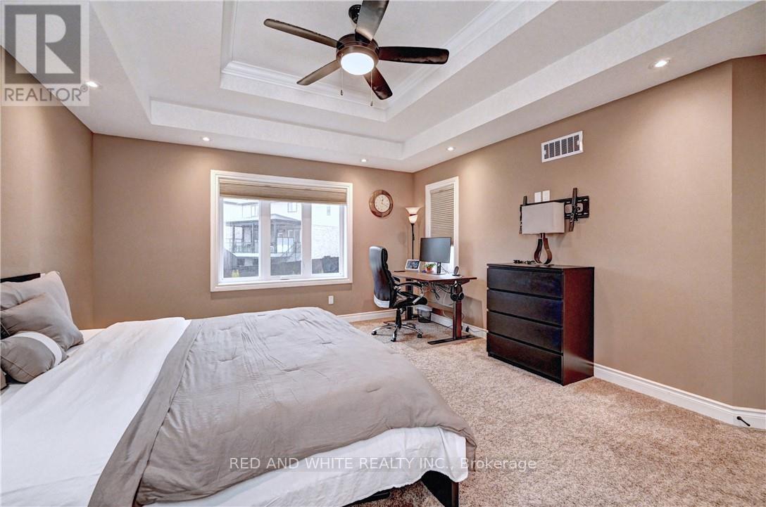 220 Ladyslipper Drive, Waterloo, Ontario  N2V 0E2 - Photo 26 - X12156274