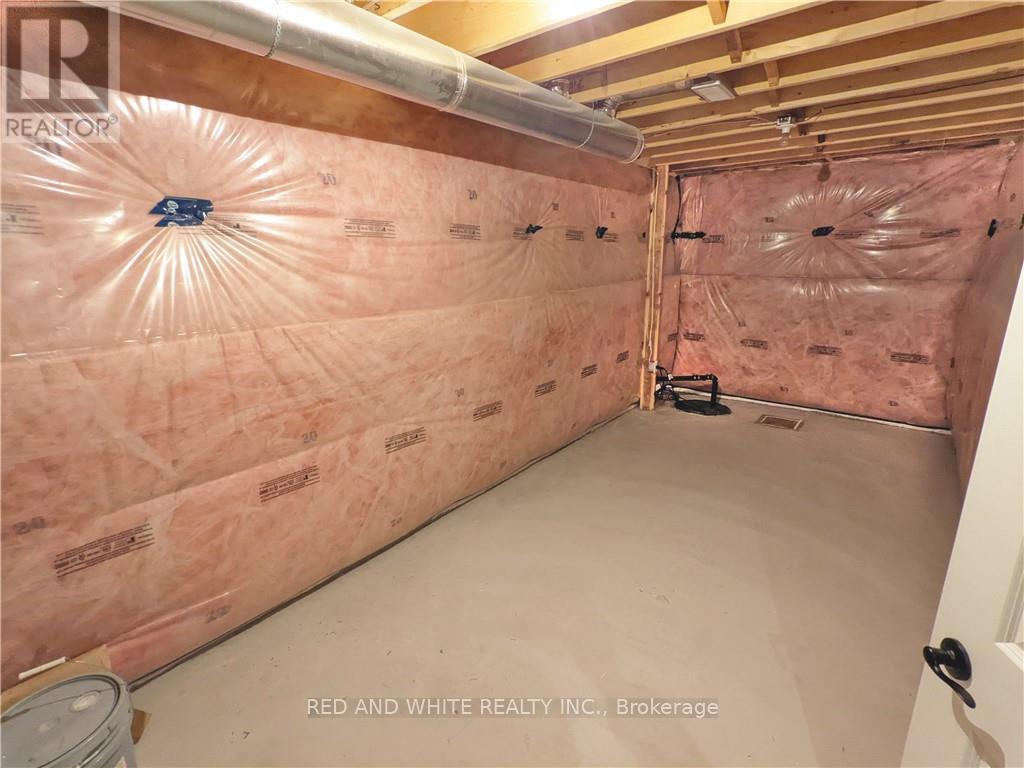 220 Ladyslipper Drive, Waterloo, Ontario  N2V 0E2 - Photo 41 - X12156274