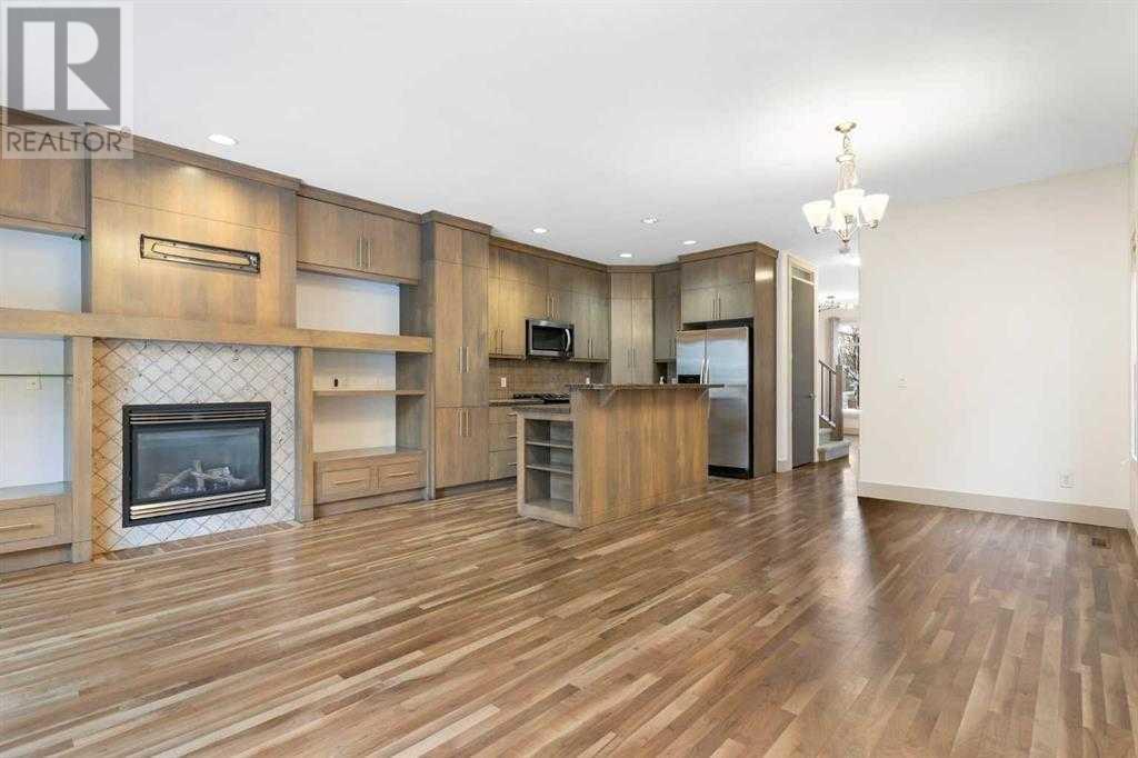 Property at 3, 2421 29 Street SW image 1