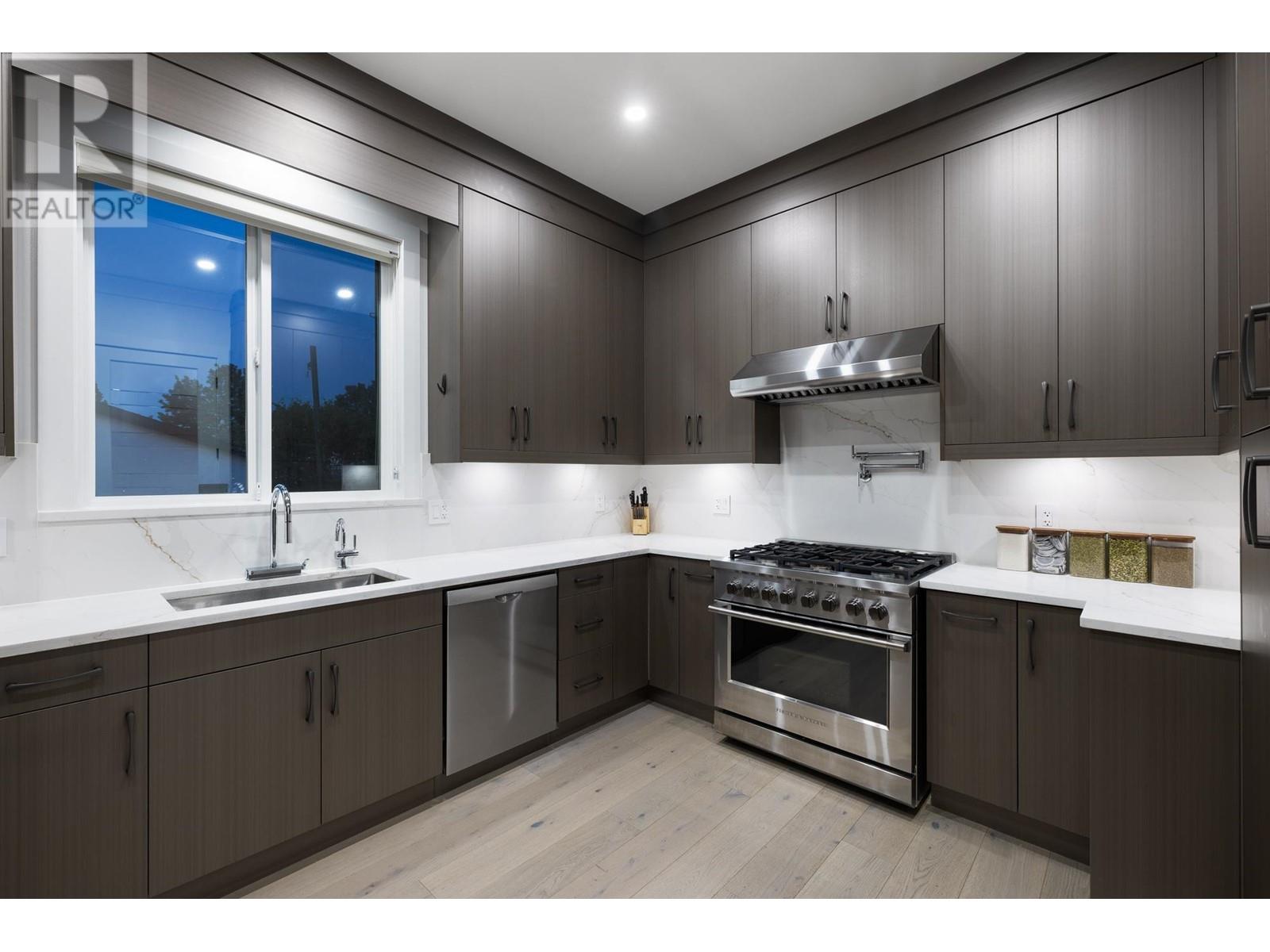 6210 Pearl Avenue, Burnaby, British Columbia  V5H 3P9 - Photo 16 - R3004020