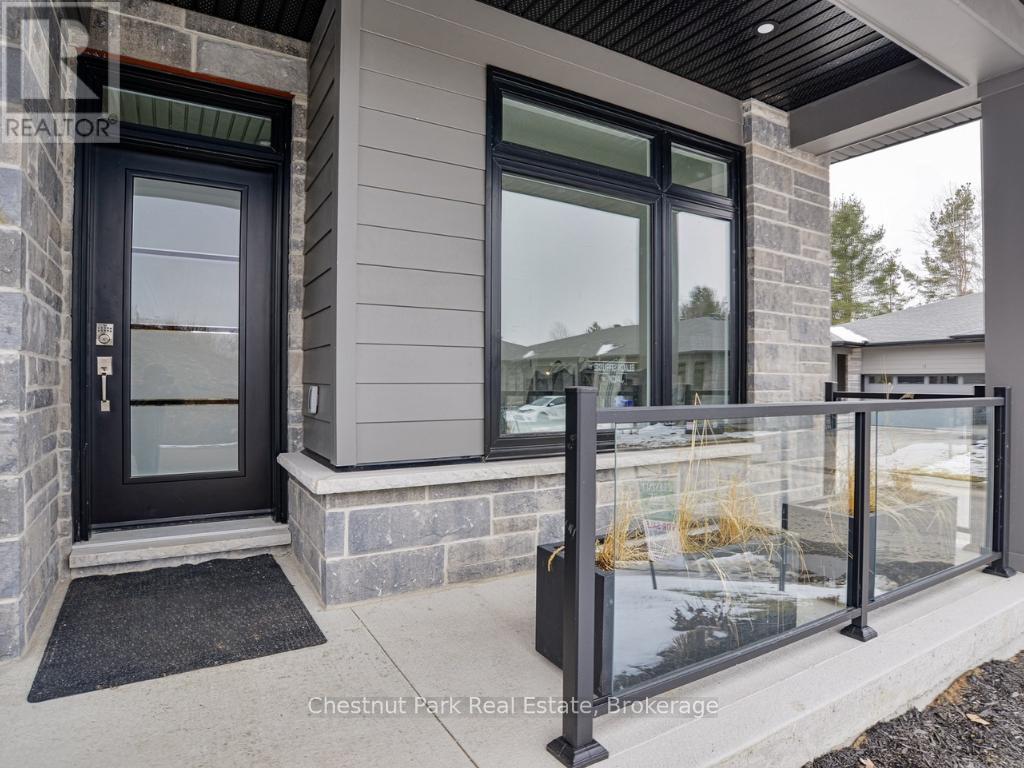 2 Black Spruce Street, Huntsville, Ontario  P1H 1M3 - Photo 2 - X12156315