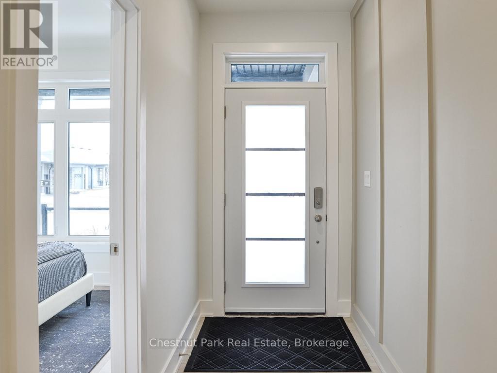 2 Black Spruce Street, Huntsville, Ontario  P1H 1M3 - Photo 3 - X12156315