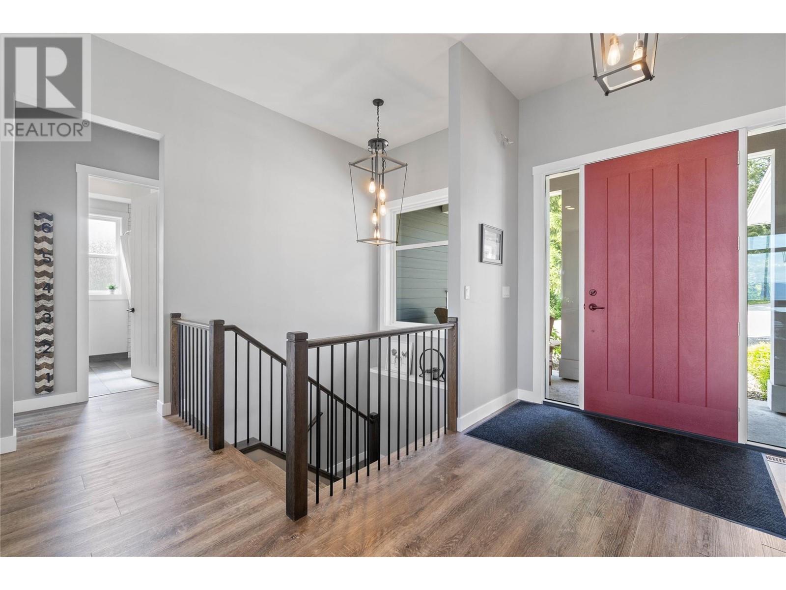 1750 Recline Ridge Road, Tappen, British Columbia  V0E 2X0 - Photo 6 - 10348287
