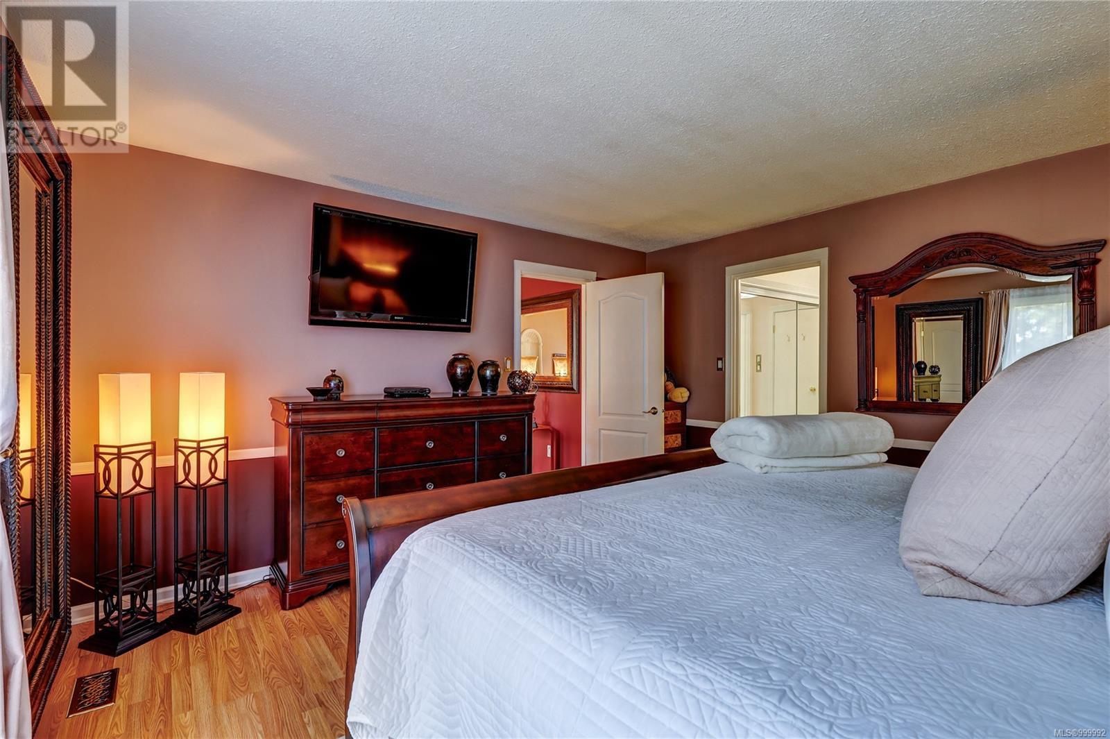 Property at 3685 Planta Rd image 4