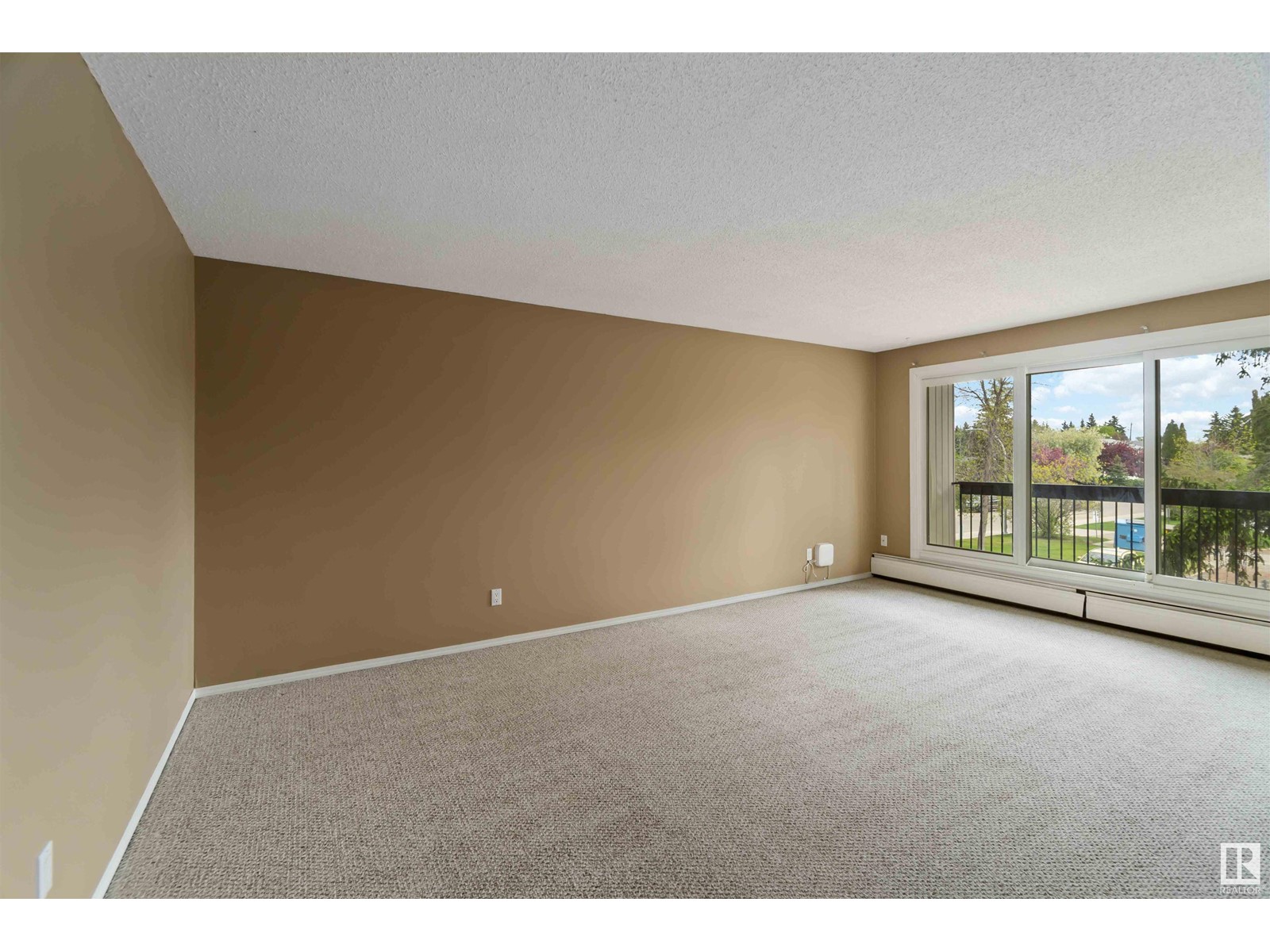 #304 11445 41 Av Nw, Edmonton, Alberta  T6J 0T9 - Photo 2 - E4437148