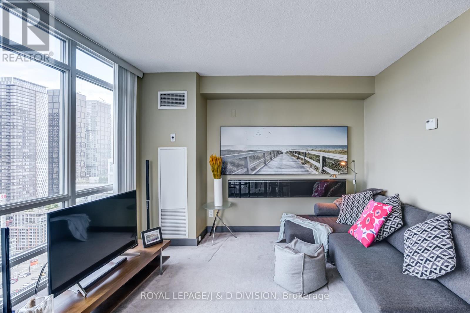 3606 - 397 Front Street W, Toronto (Waterfront Communities), Ontario  M5V 3S1 - Photo 4 - C12156318