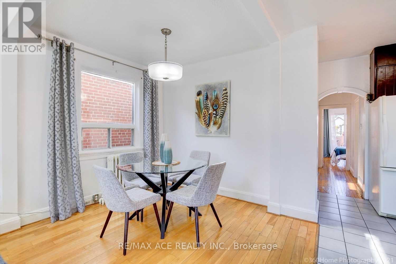 Main - 100 Amsterdam Avenue, Toronto, Ontario  M4B 2C2 - Photo 4 - E12156313