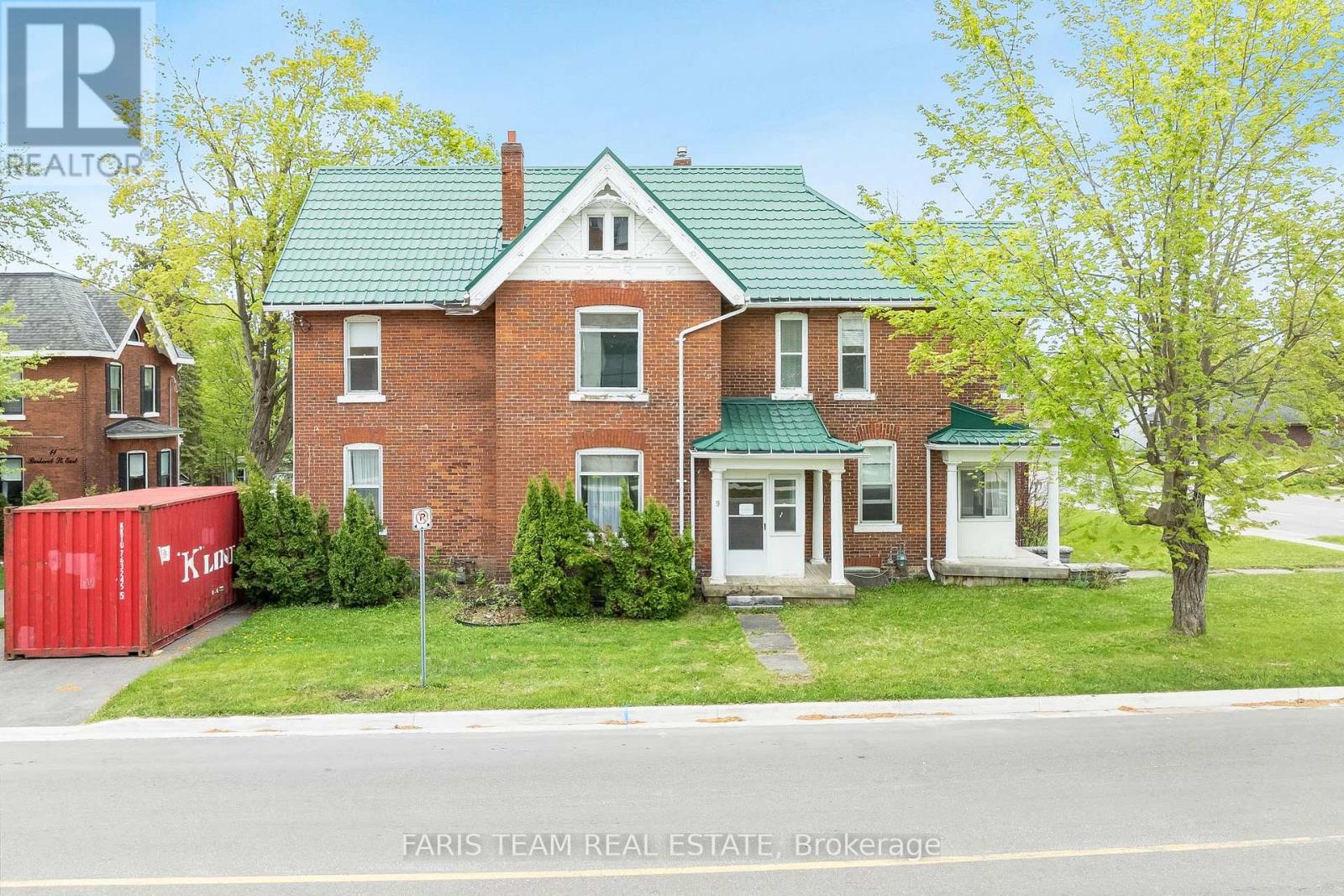 9 BORLAND STREET E, Orillia, Ontario
